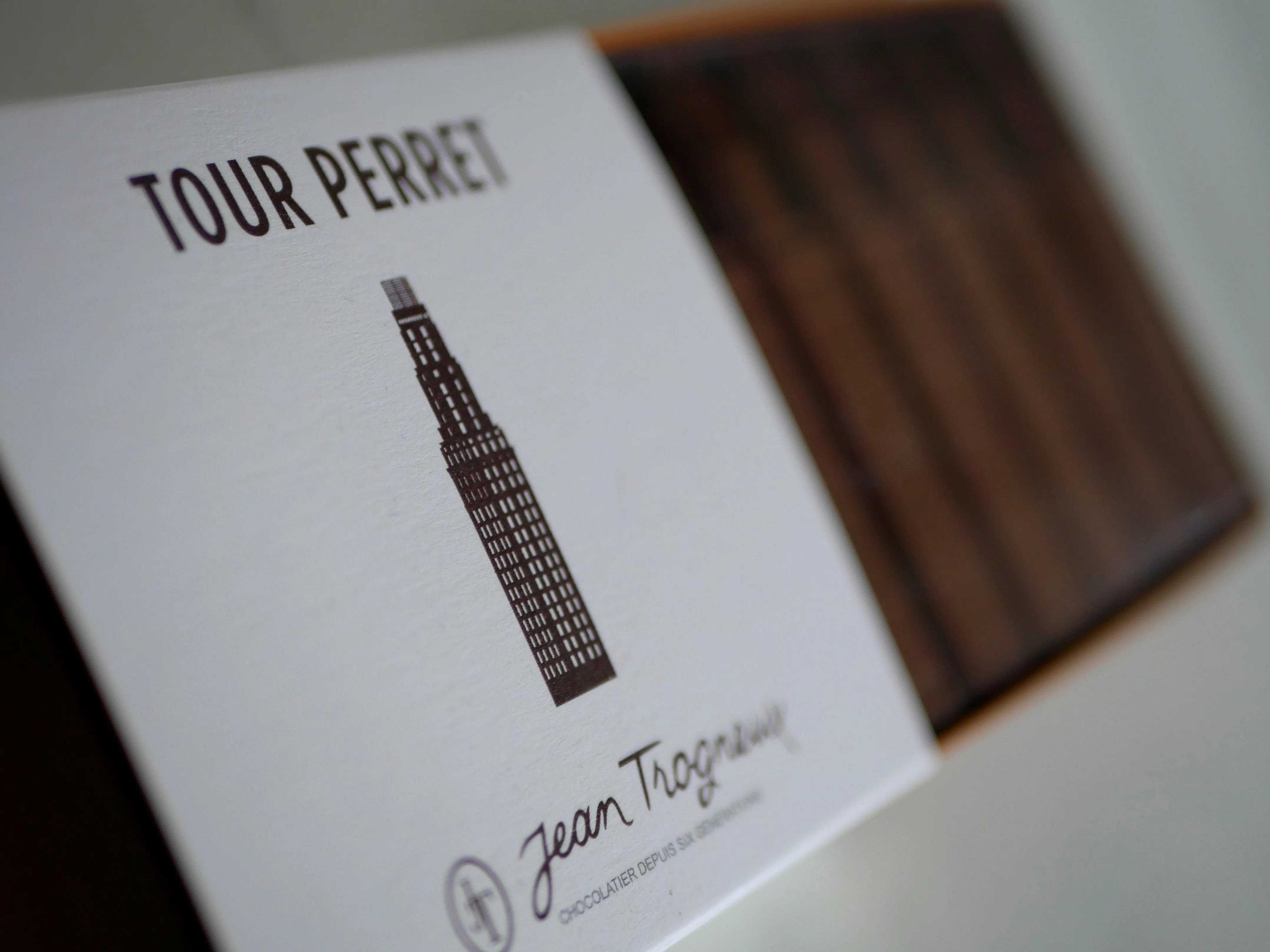 UNE TOUR EN CHOCOLAT