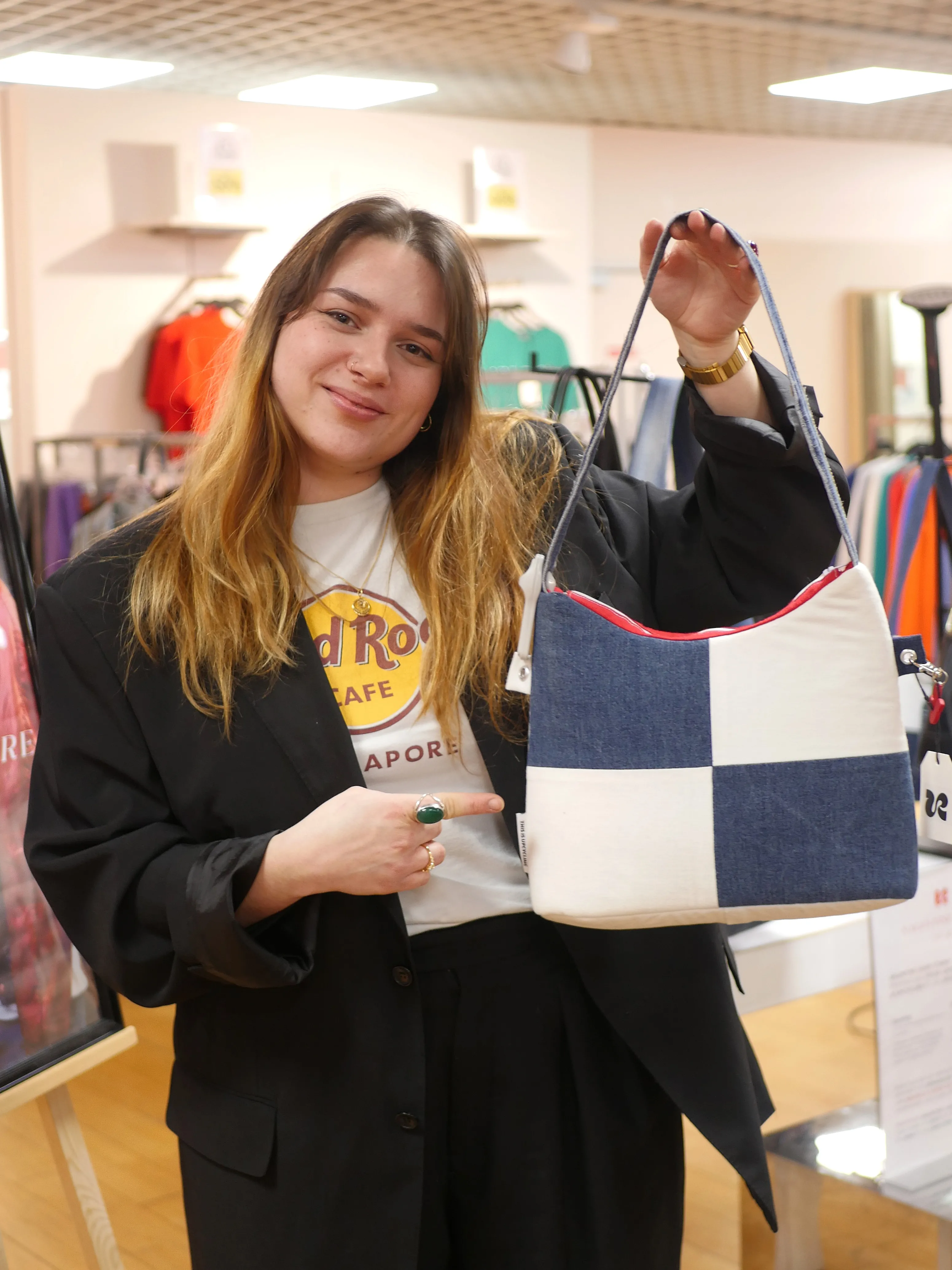 UNE MARQUE LOCALE D'UPCYCLING