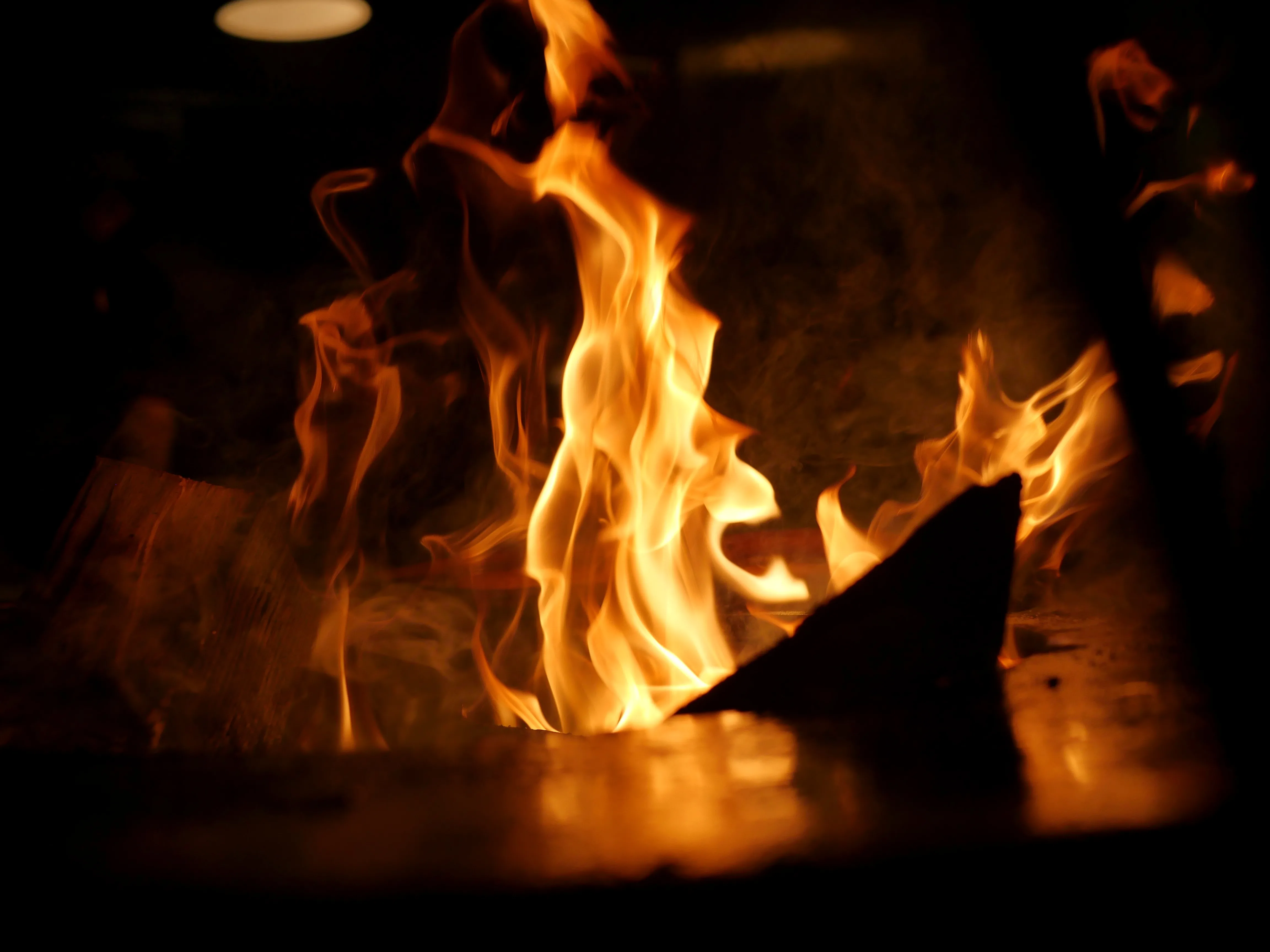 TOUT FEU, TOUT FLAMME