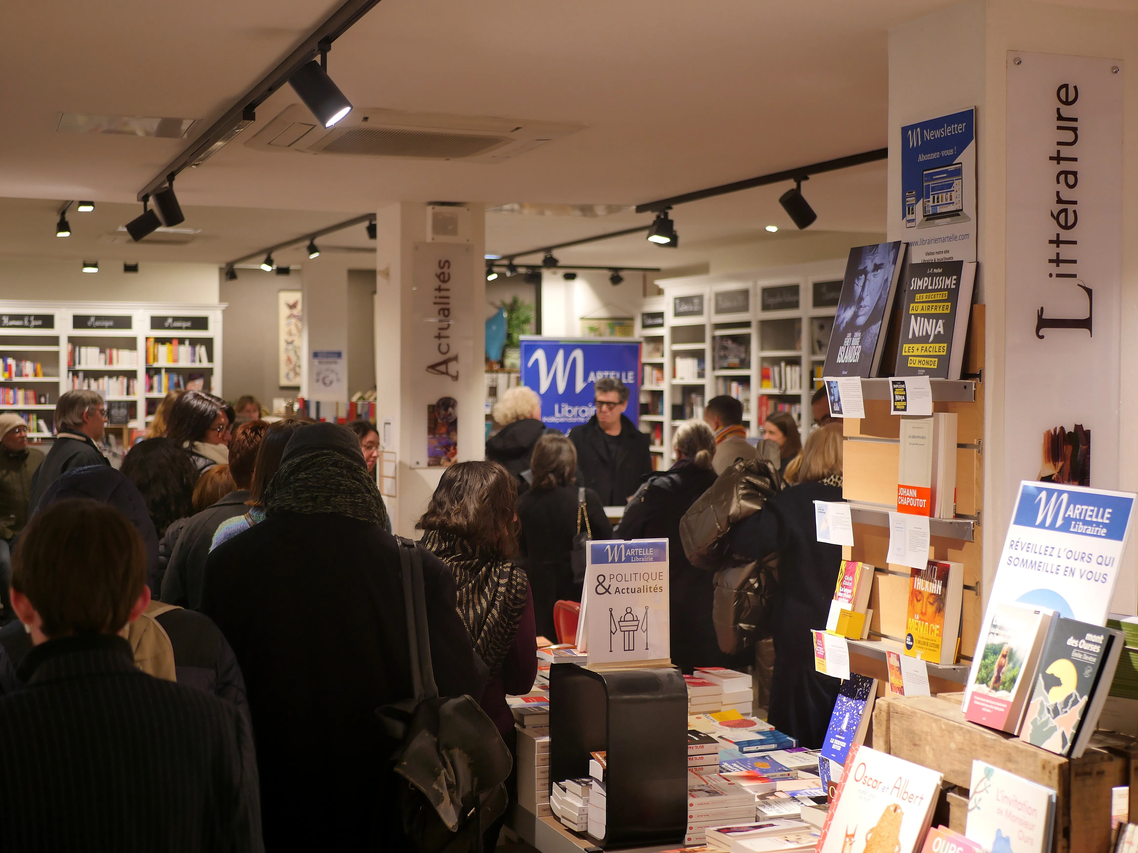 MARC LAVOINE EN DÉDICACE
