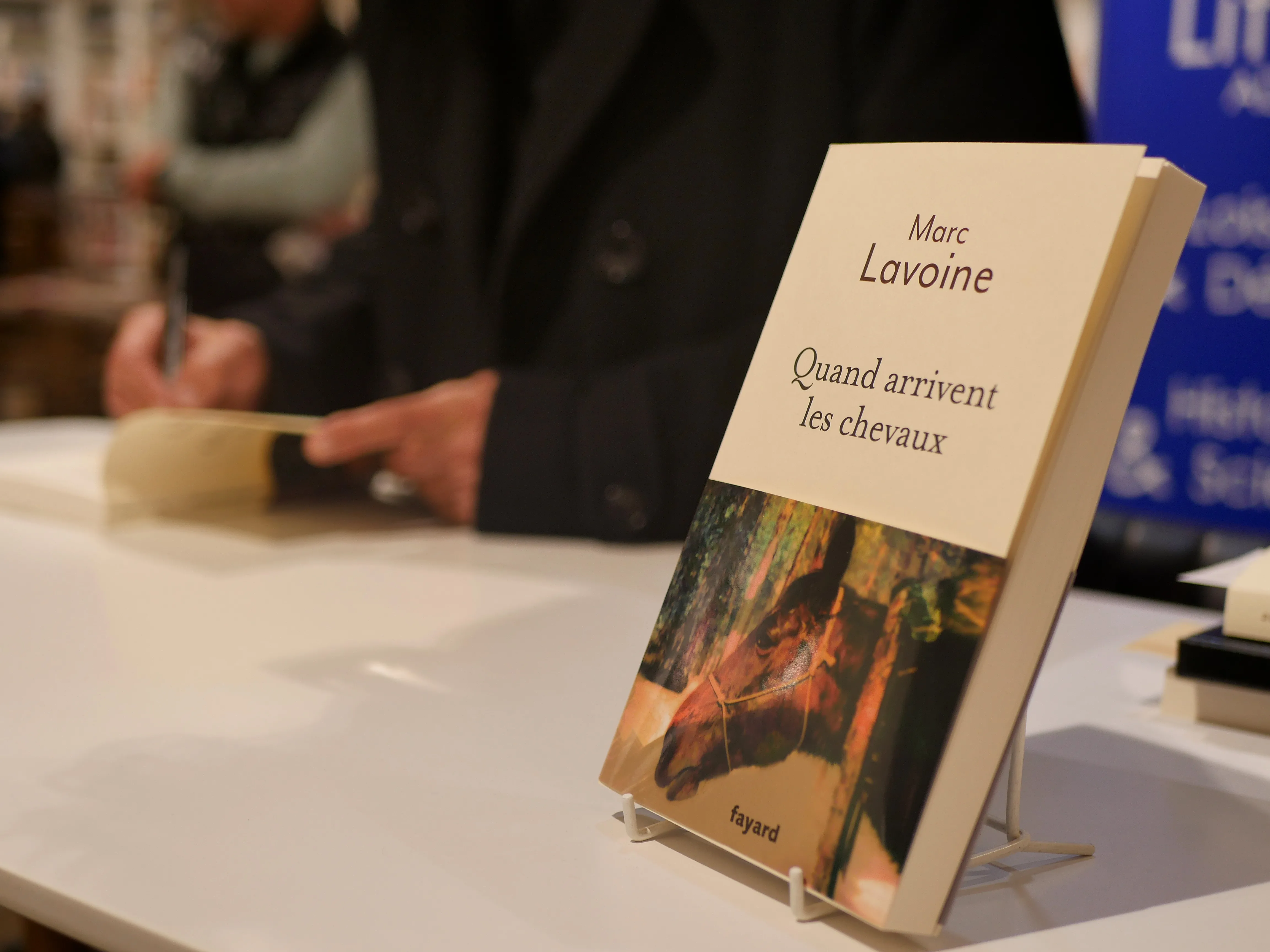 MARC LAVOINE EN DÉDICACE