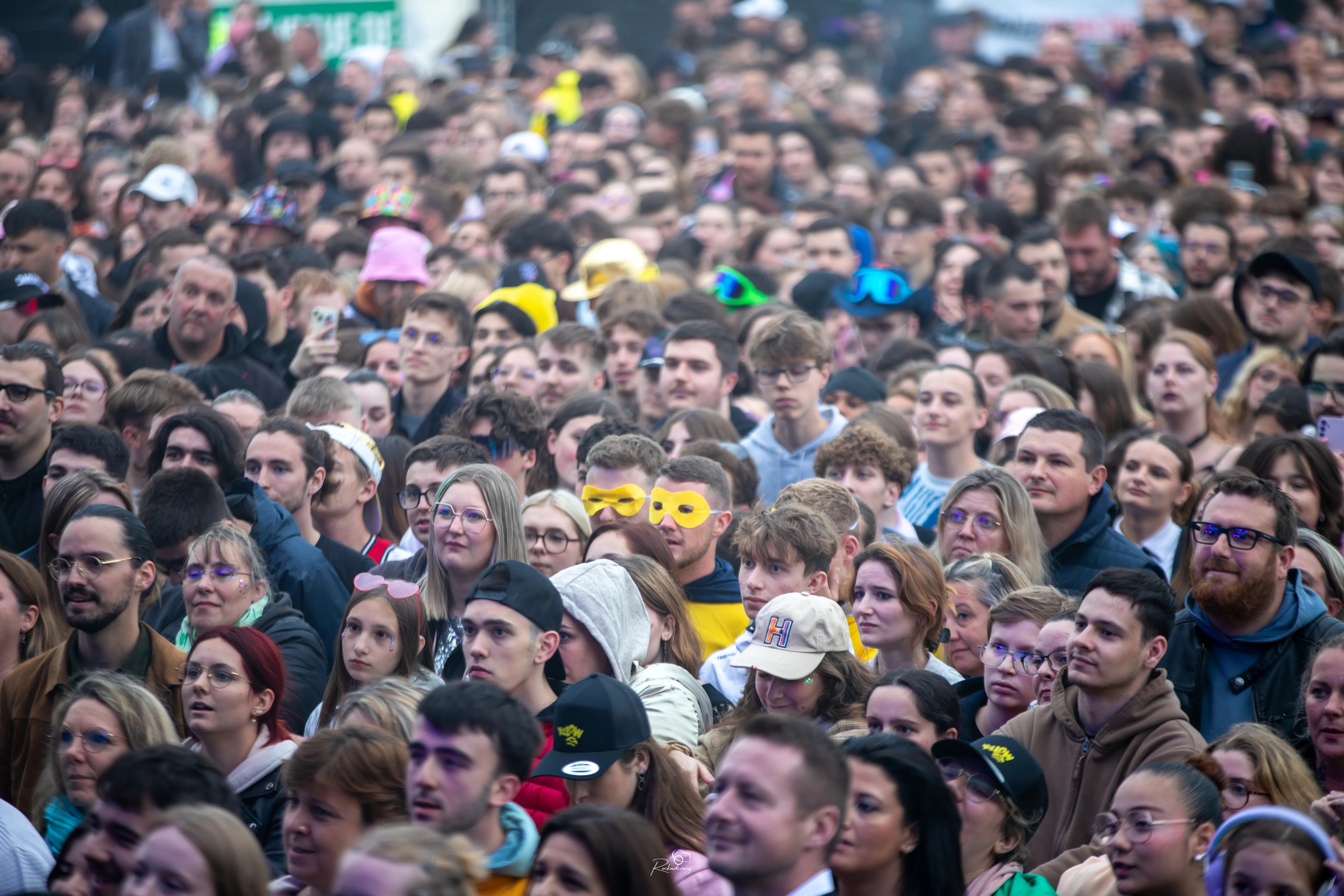 AMIENS A VU LA VIE EN JAUNE