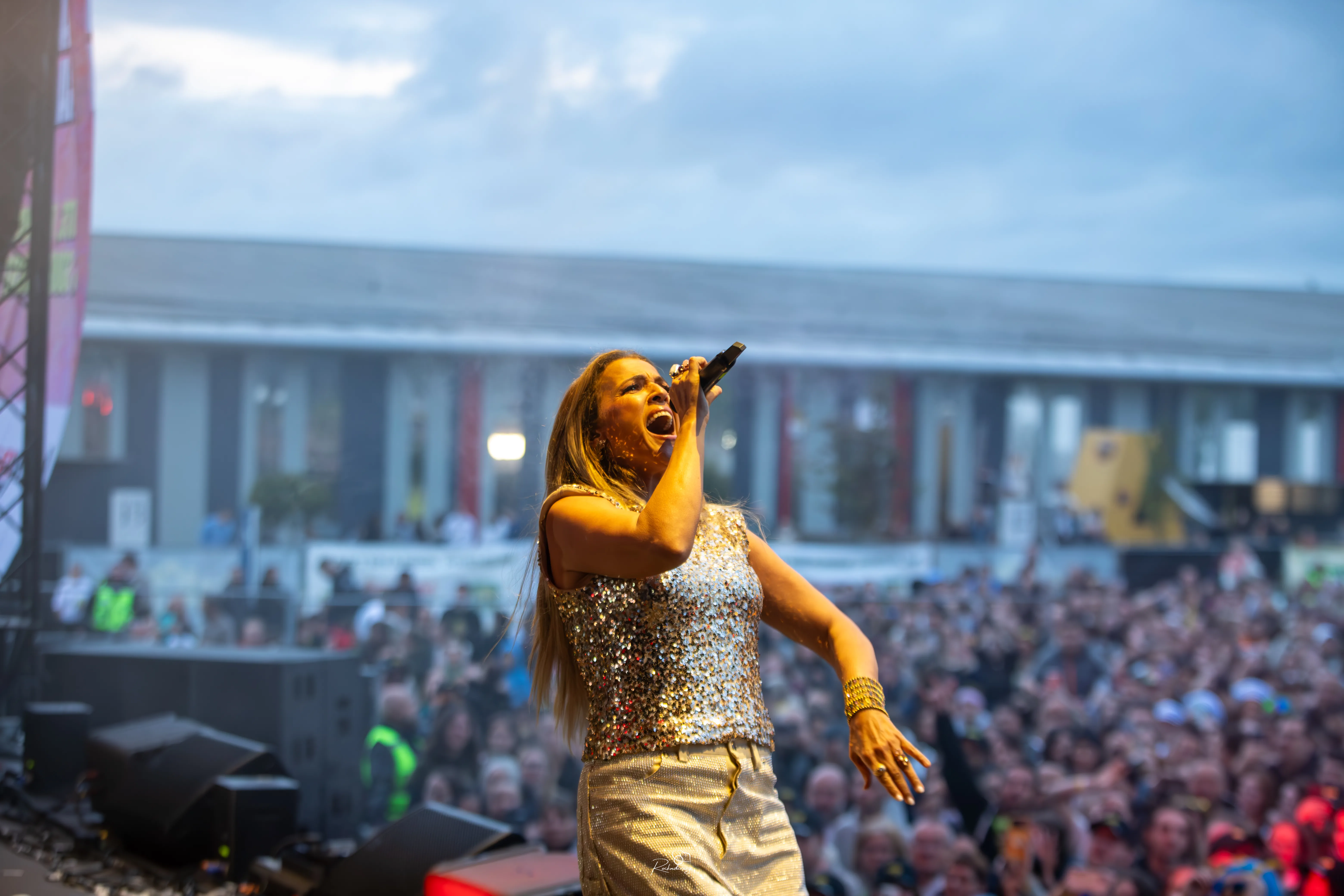 AMIENS A VU LA VIE EN JAUNE