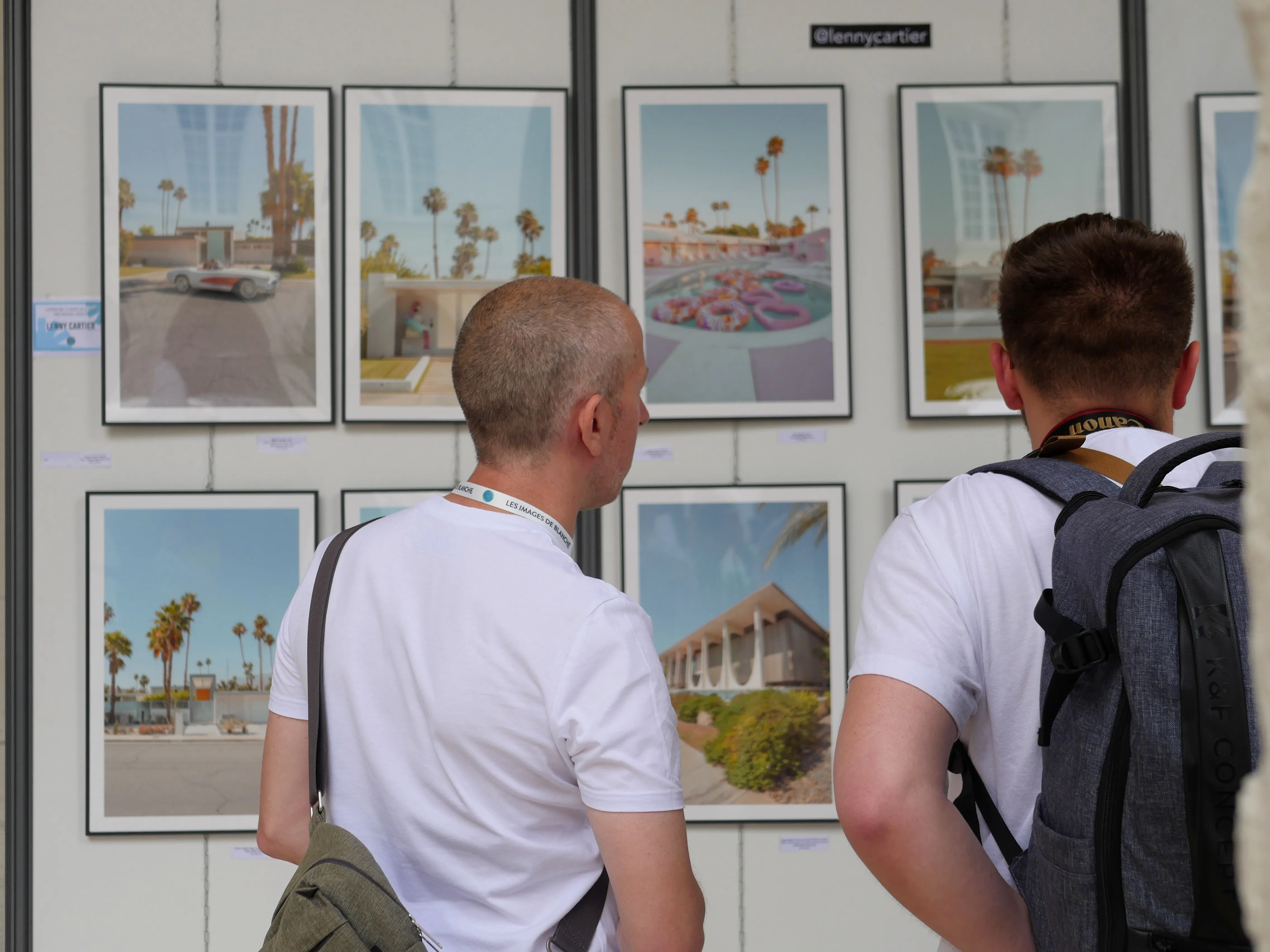 VOYEZ LE MONDE AUTREMENT