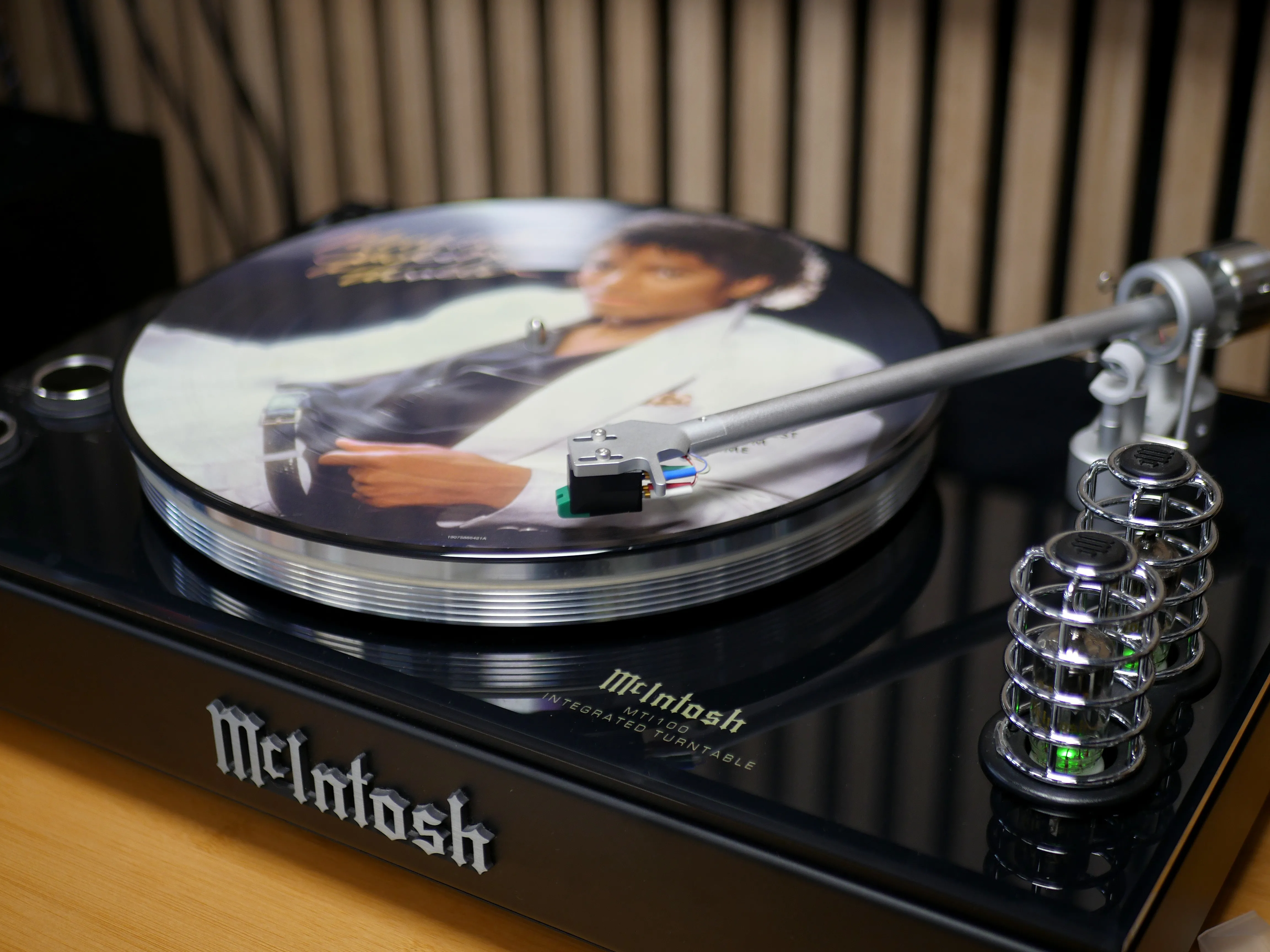 LA BOUTIQUE QUI FAIT DU BRUIT