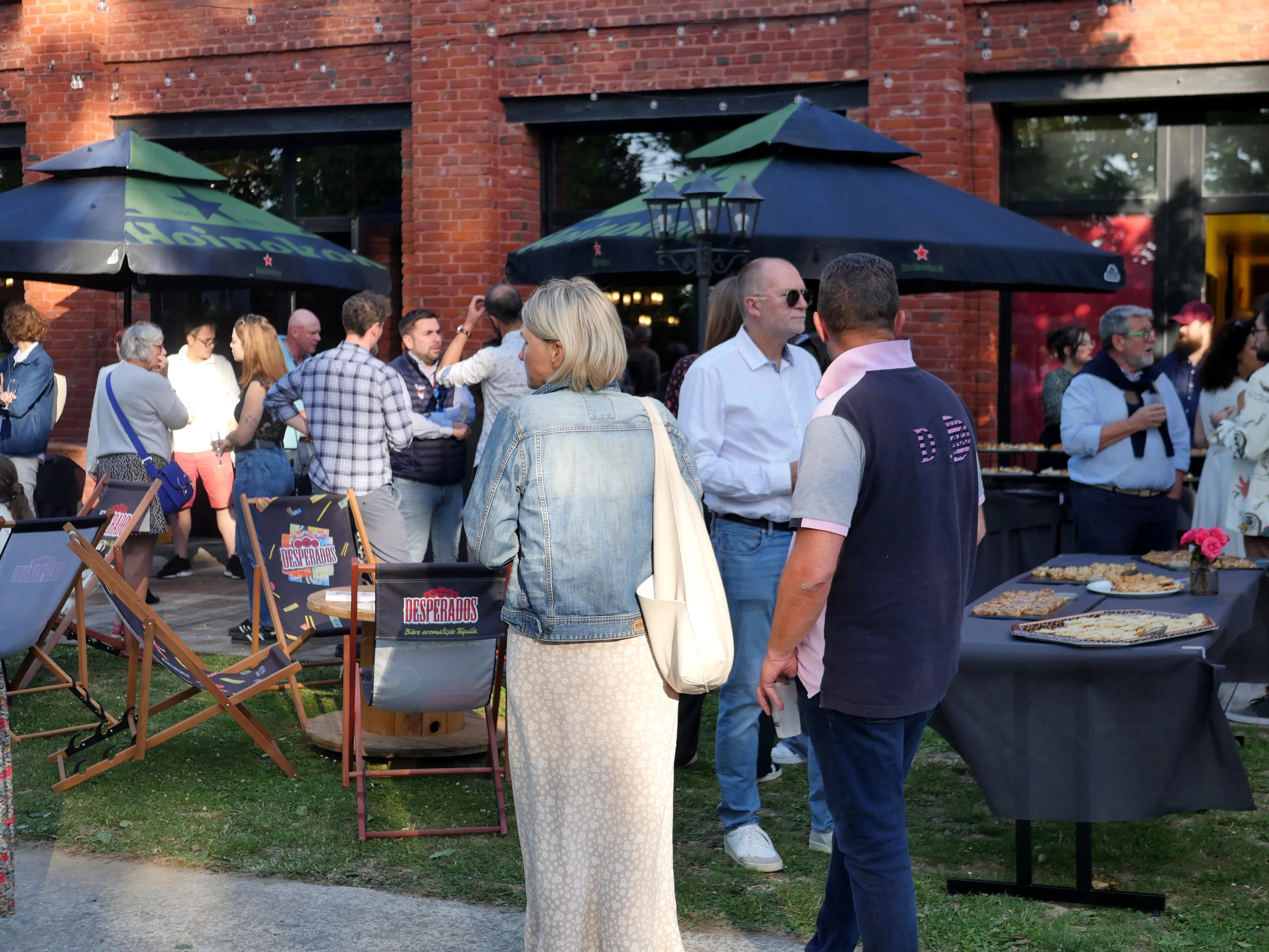 AMIENS A SON CITY BOOK