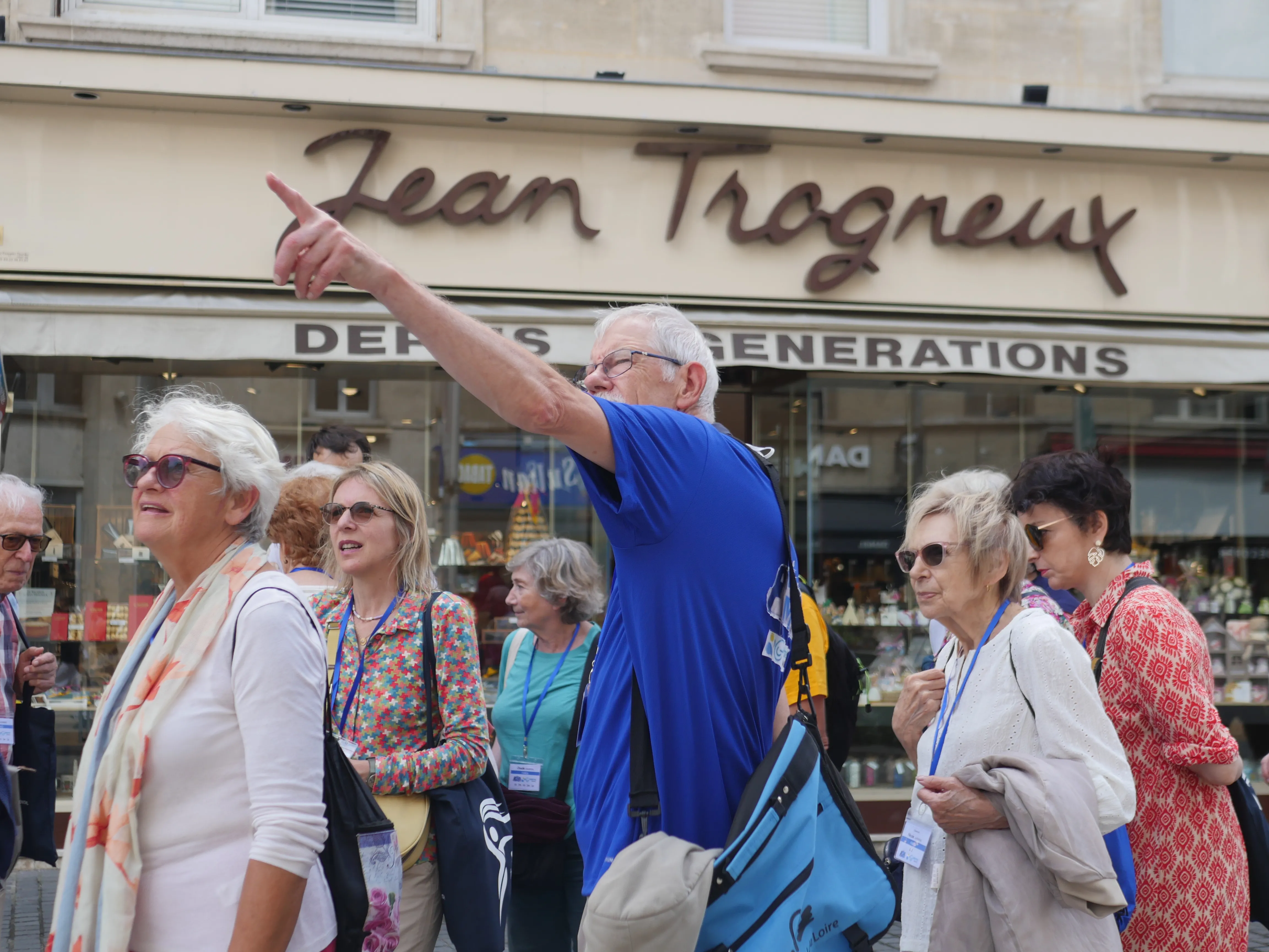 DÉCOUVREZ AMIENS ENTRE AMIS