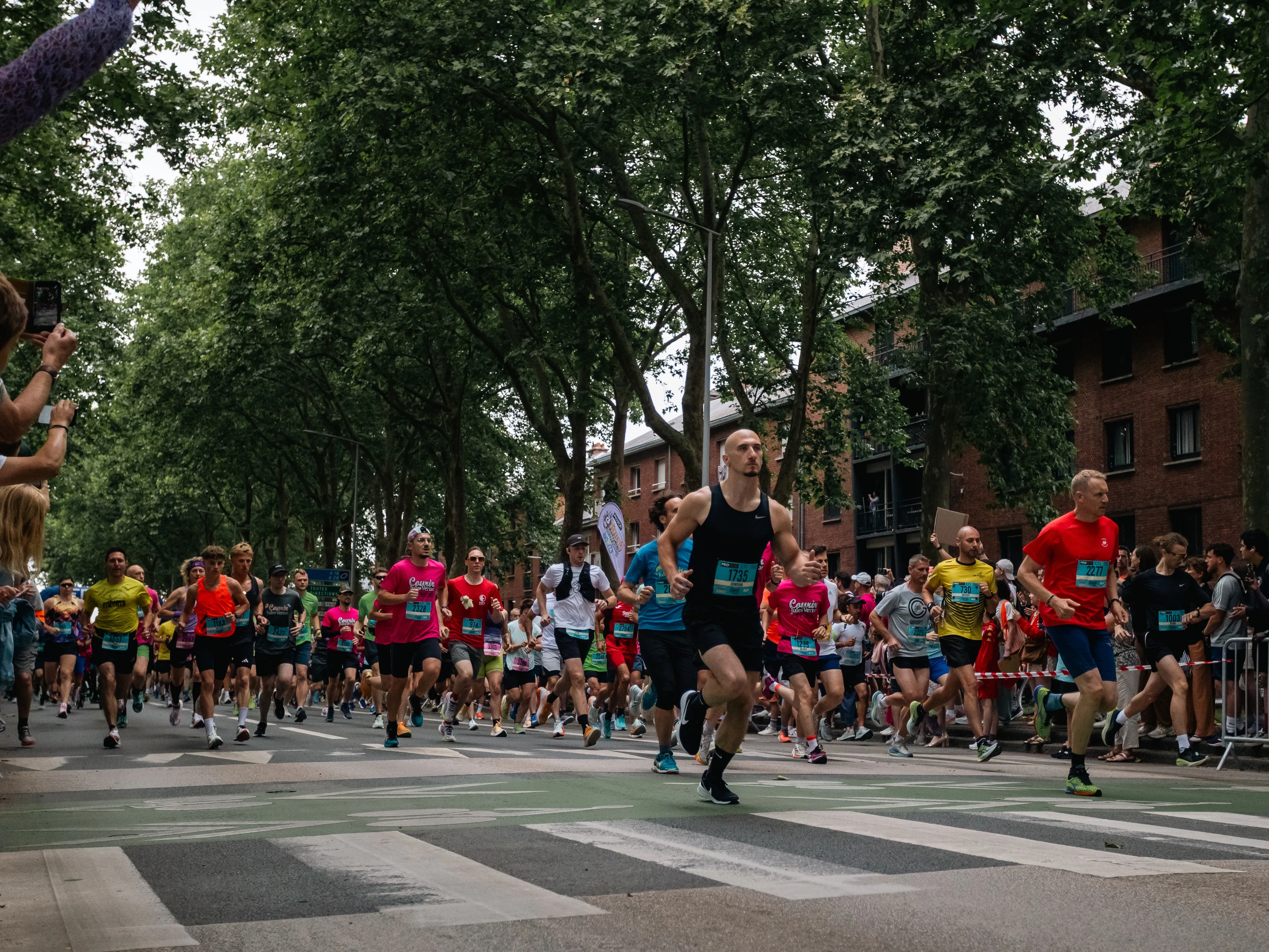 UNE VAGUE DE 8500 COUREURS