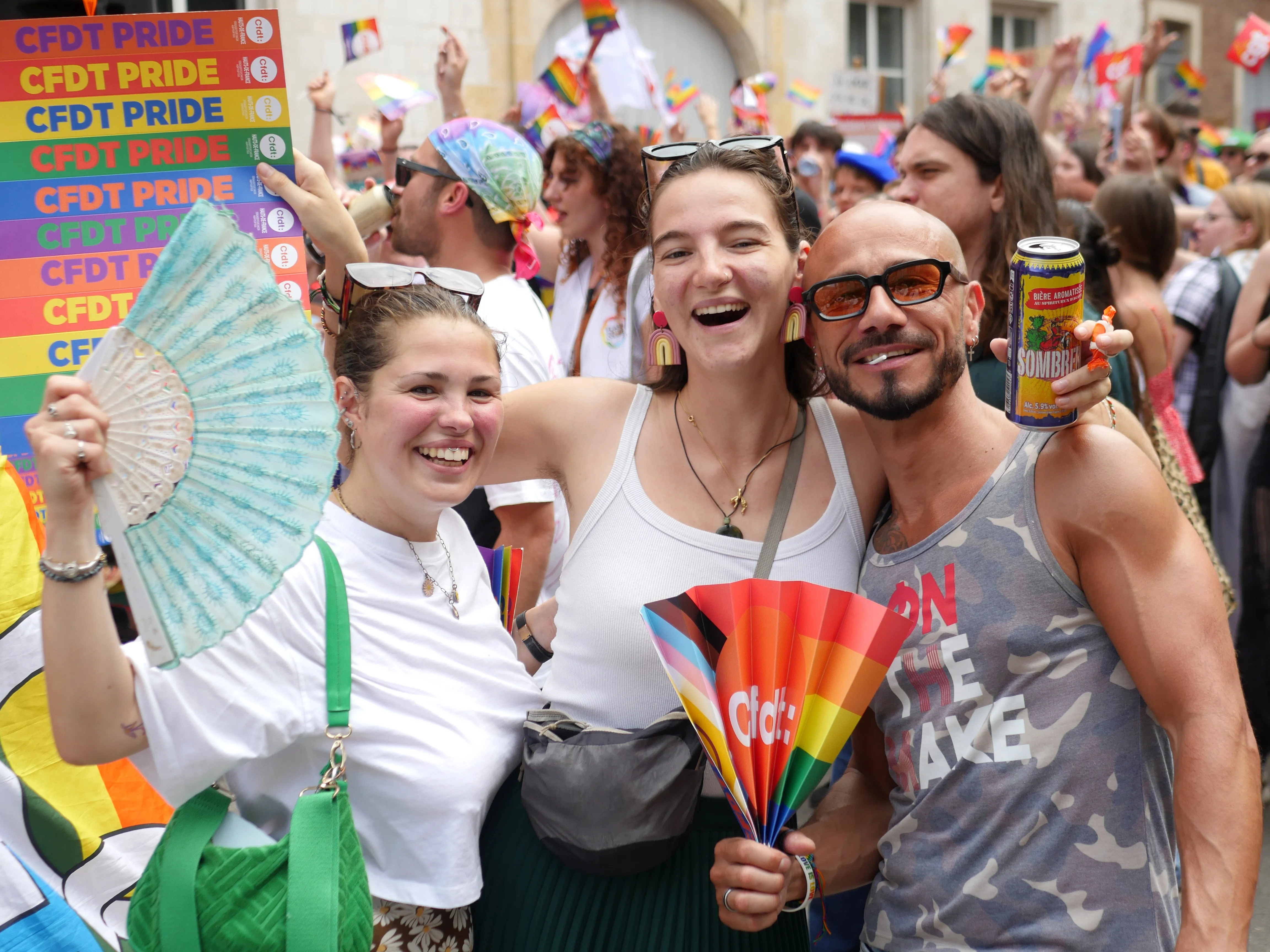 UNE GRANDE MARCHE ARC-EN-CIEL