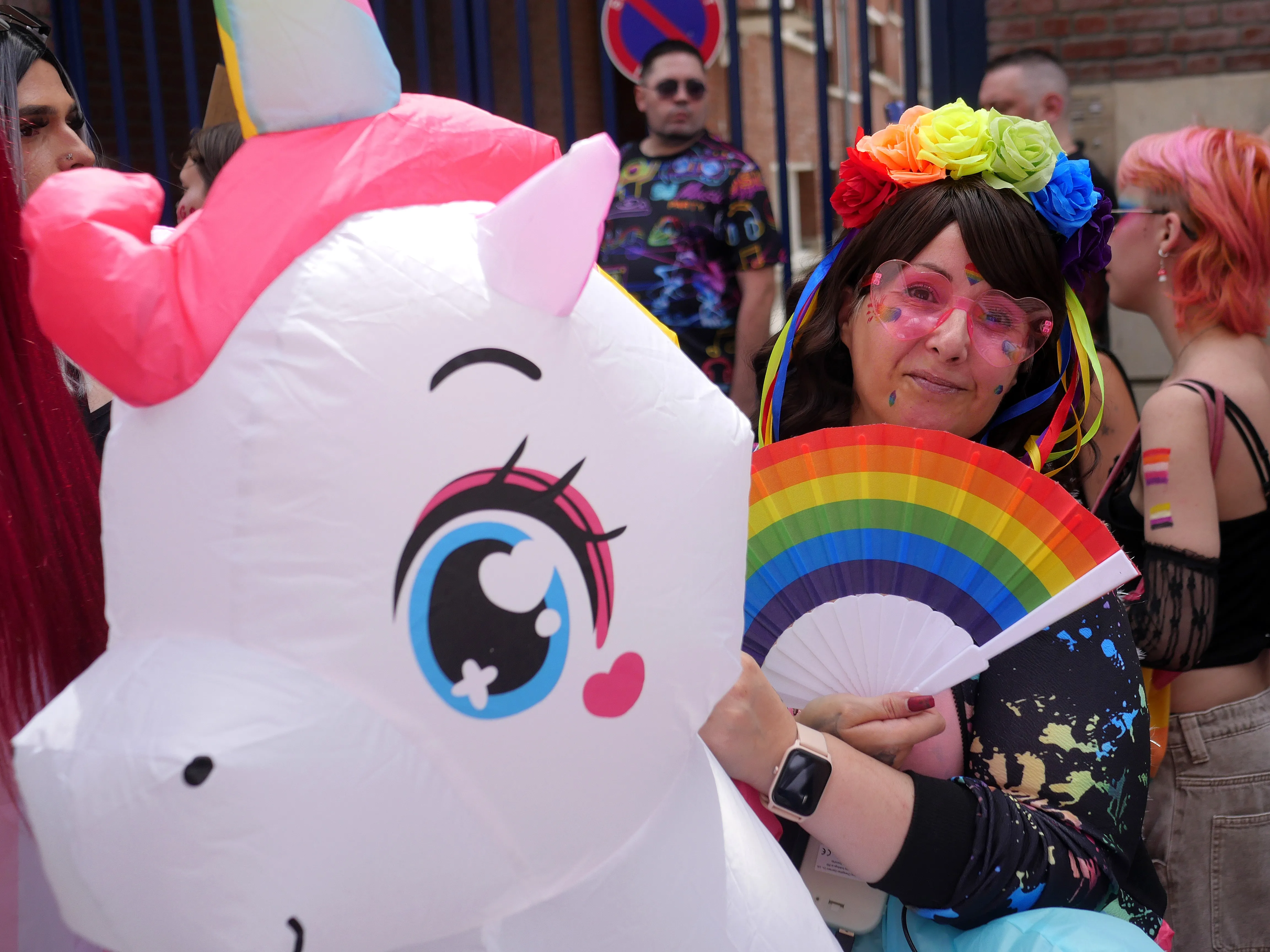 UNE GRANDE MARCHE ARC-EN-CIEL