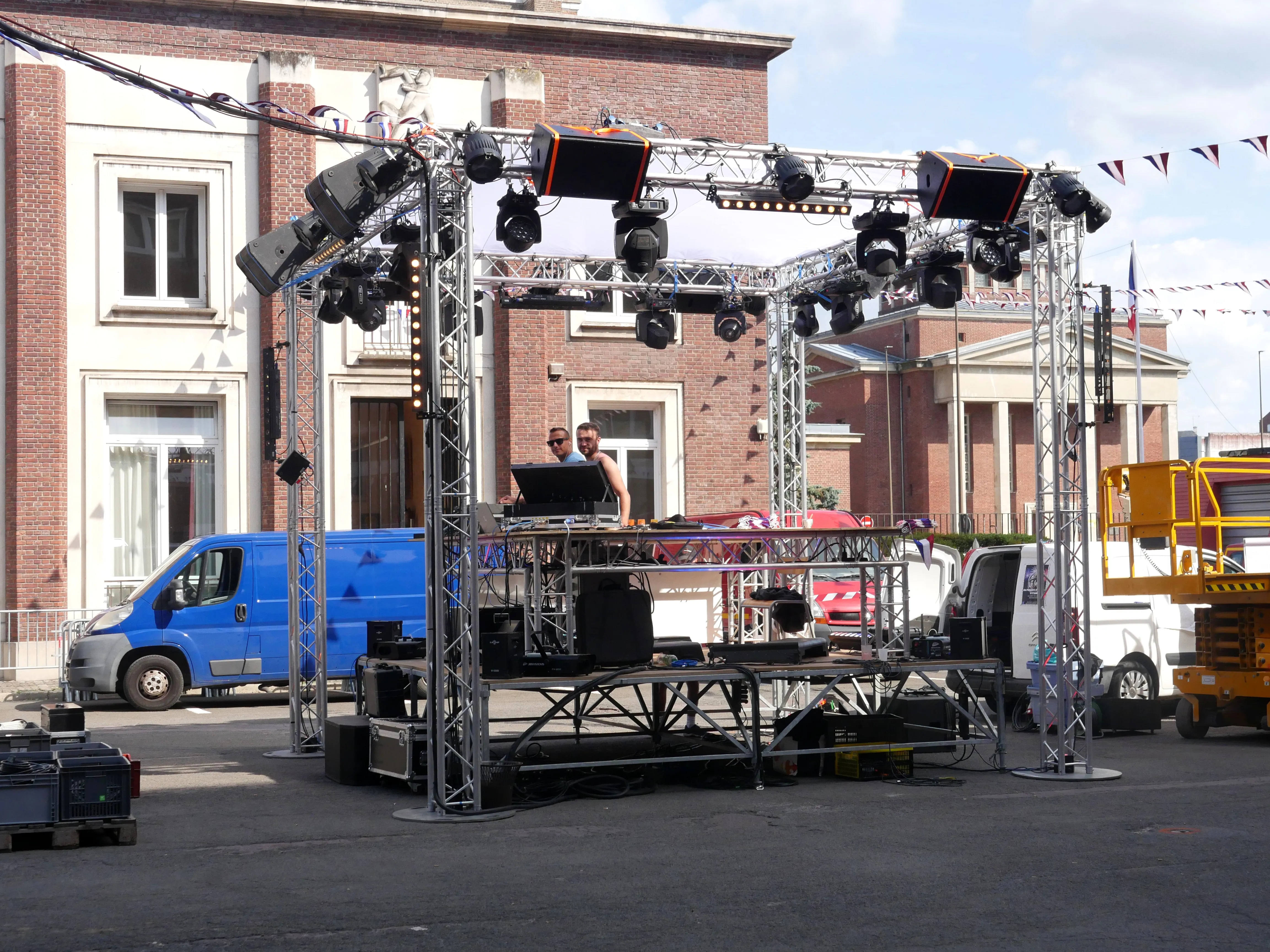 NOS POMPIERS SONT PRÊTS