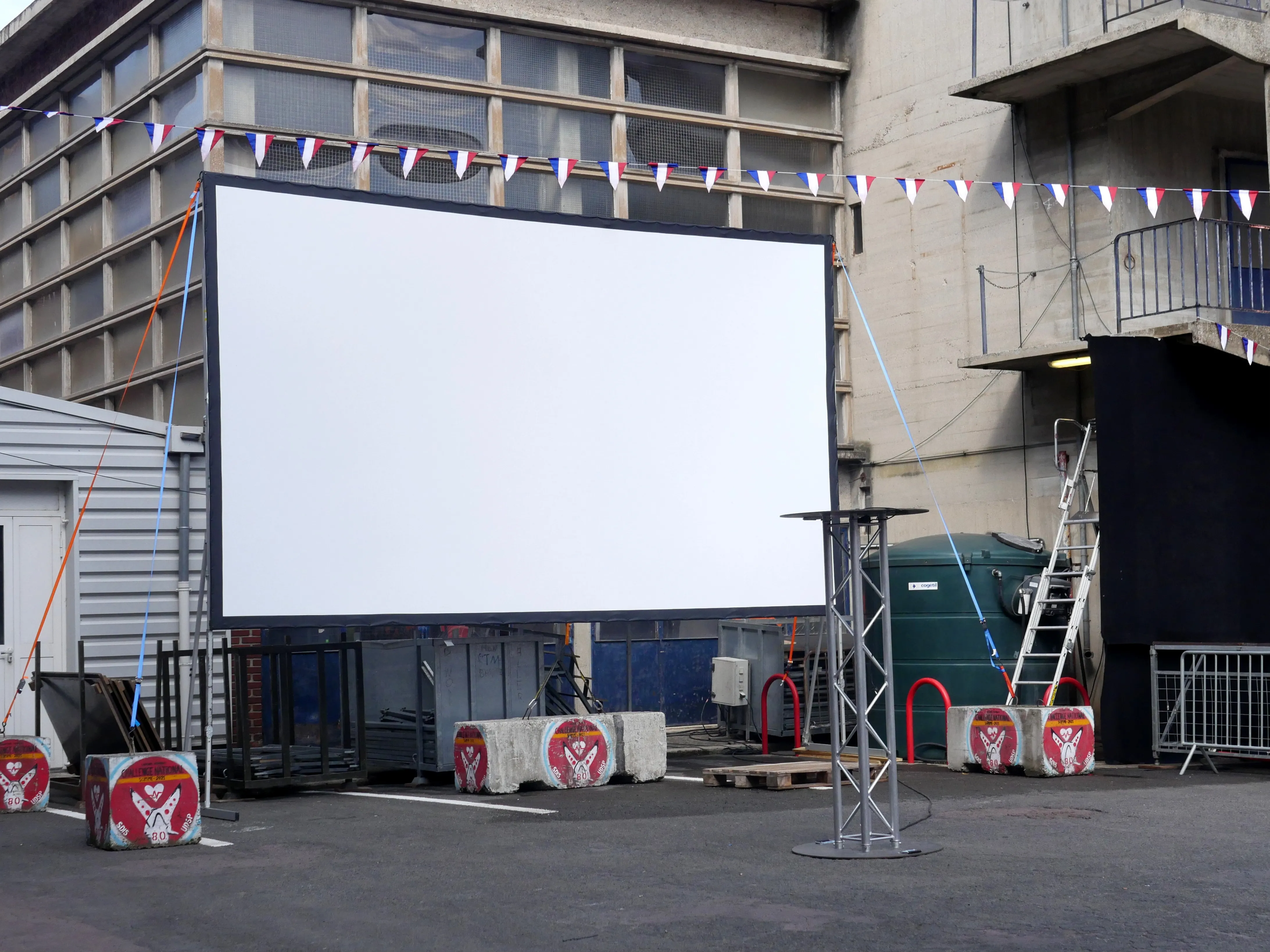 NOS POMPIERS SONT PRÊTS