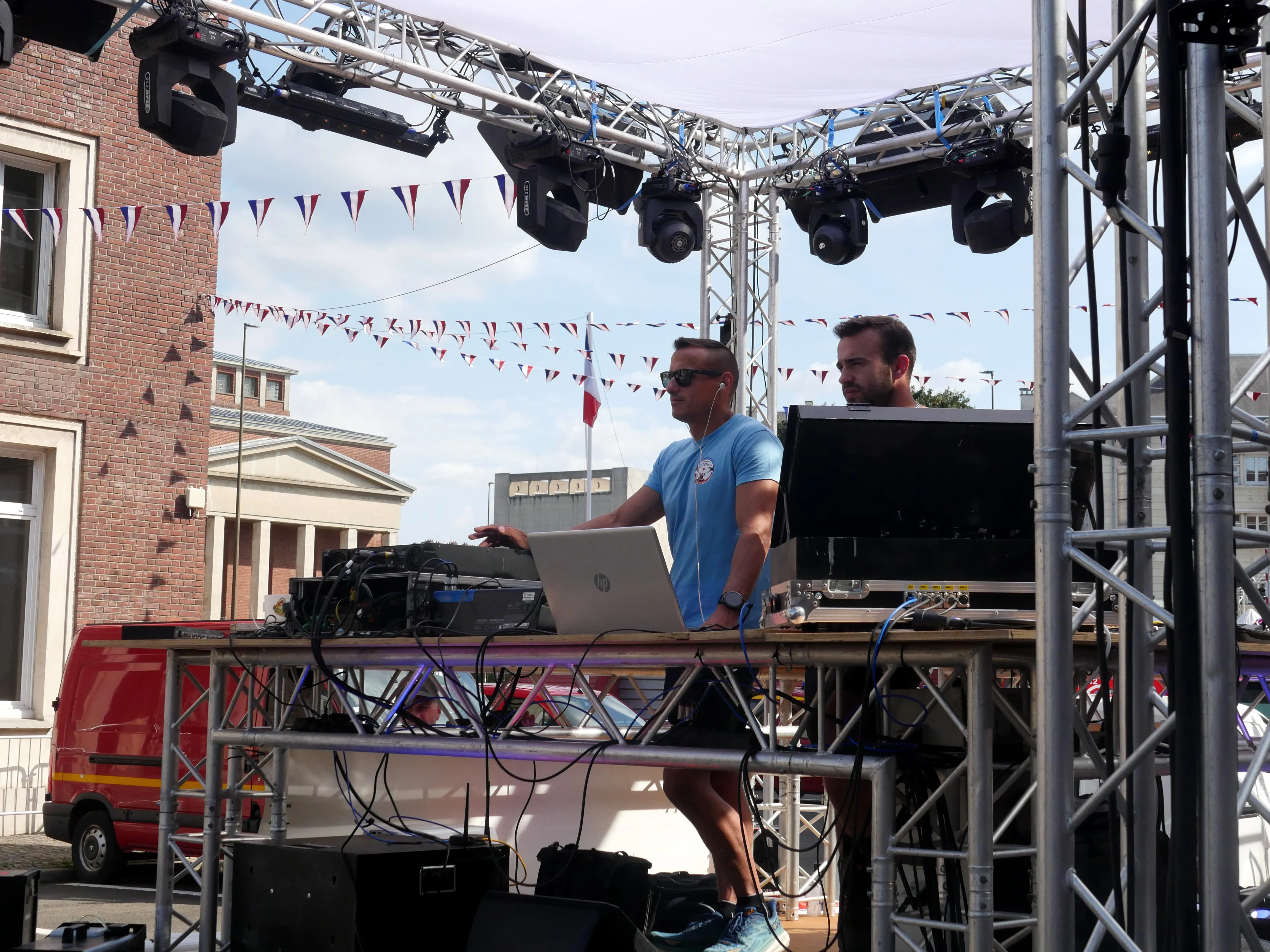 NOS POMPIERS SONT PRÊTS