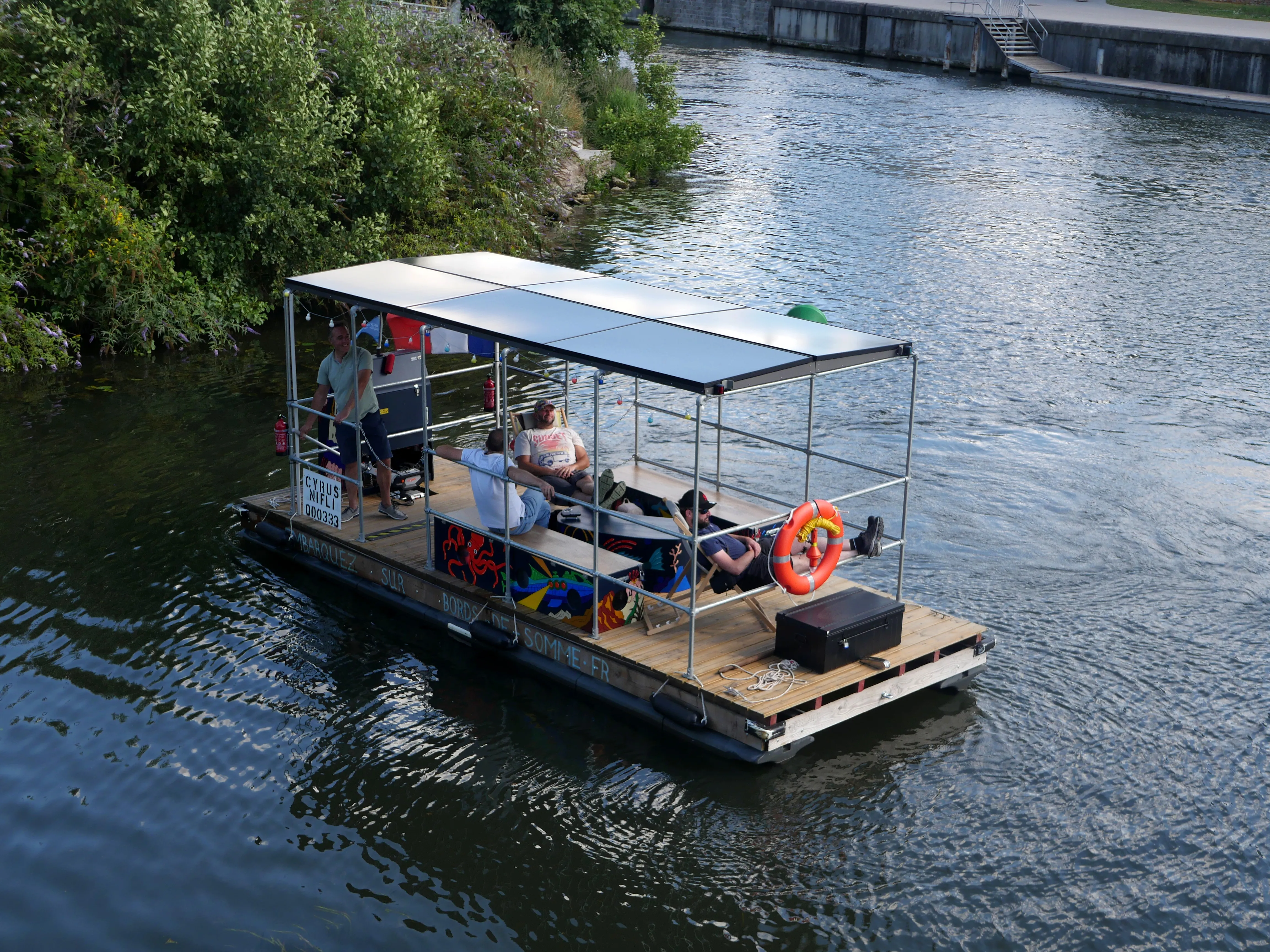 DES TERRASSES FLOTTANTES