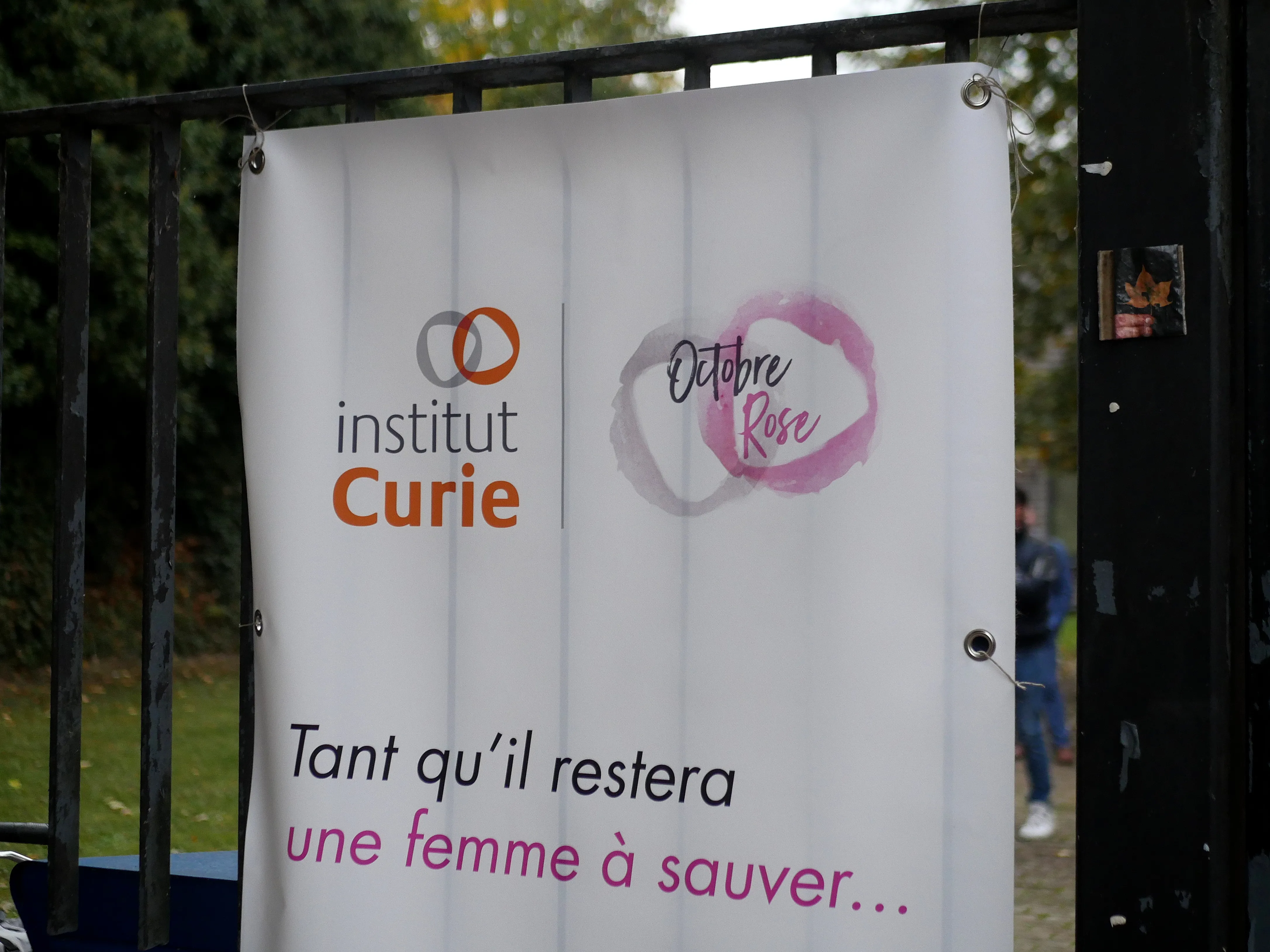 AMIENS EN ROSE ET EN FORCE