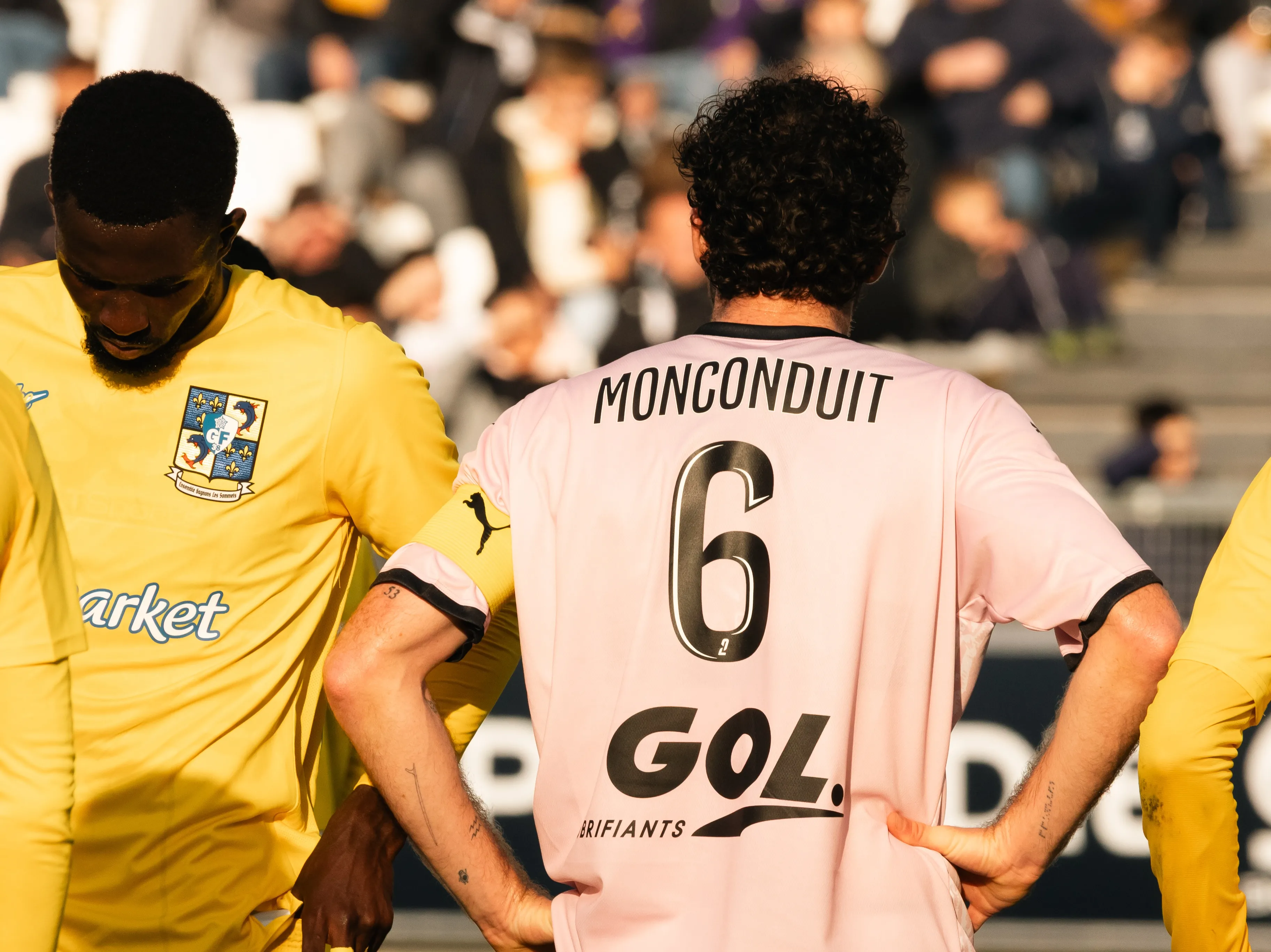 UN MATCH MONTAGNES RUSSES