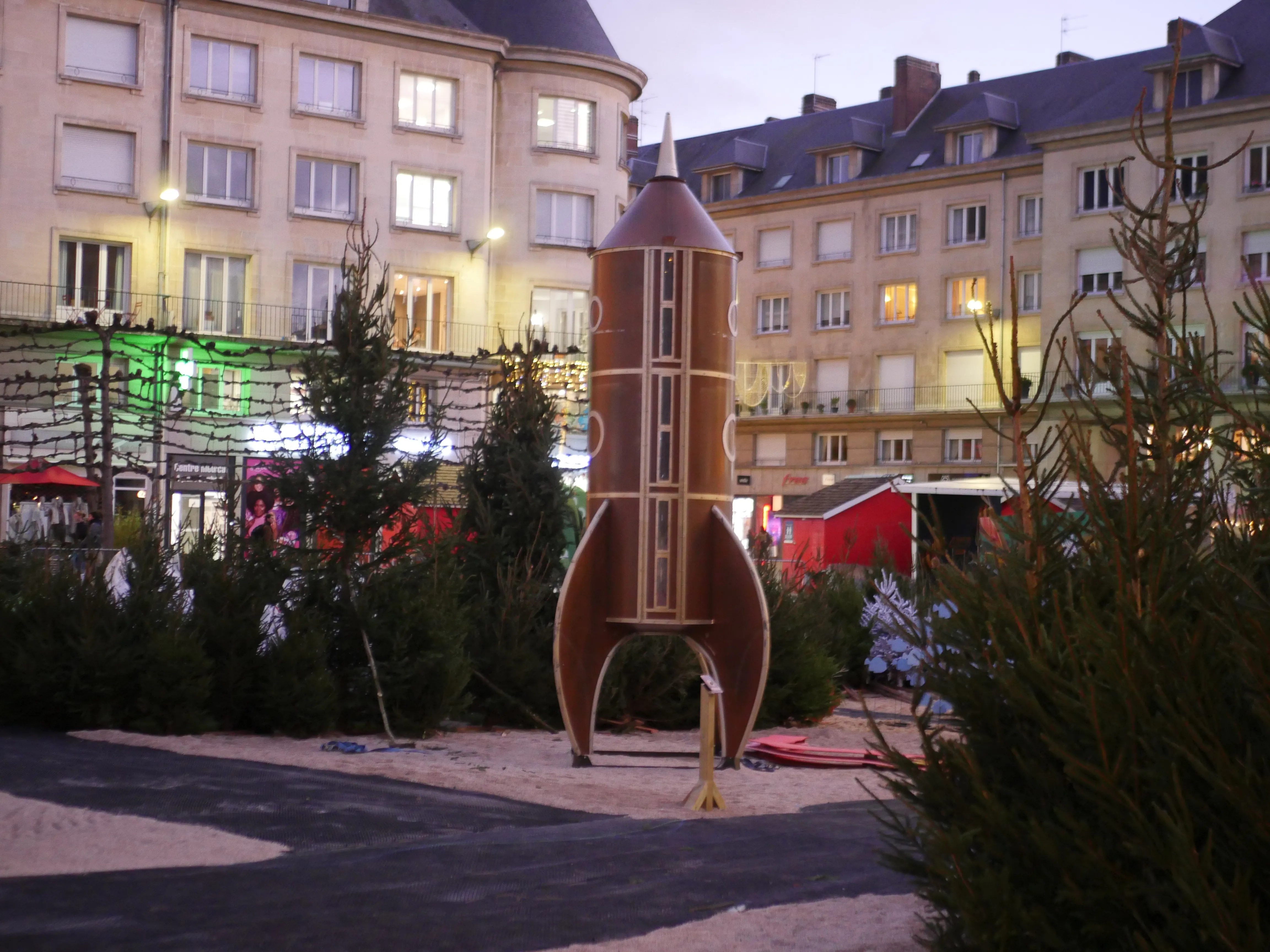 LES CHALETS S’INSTALLENT