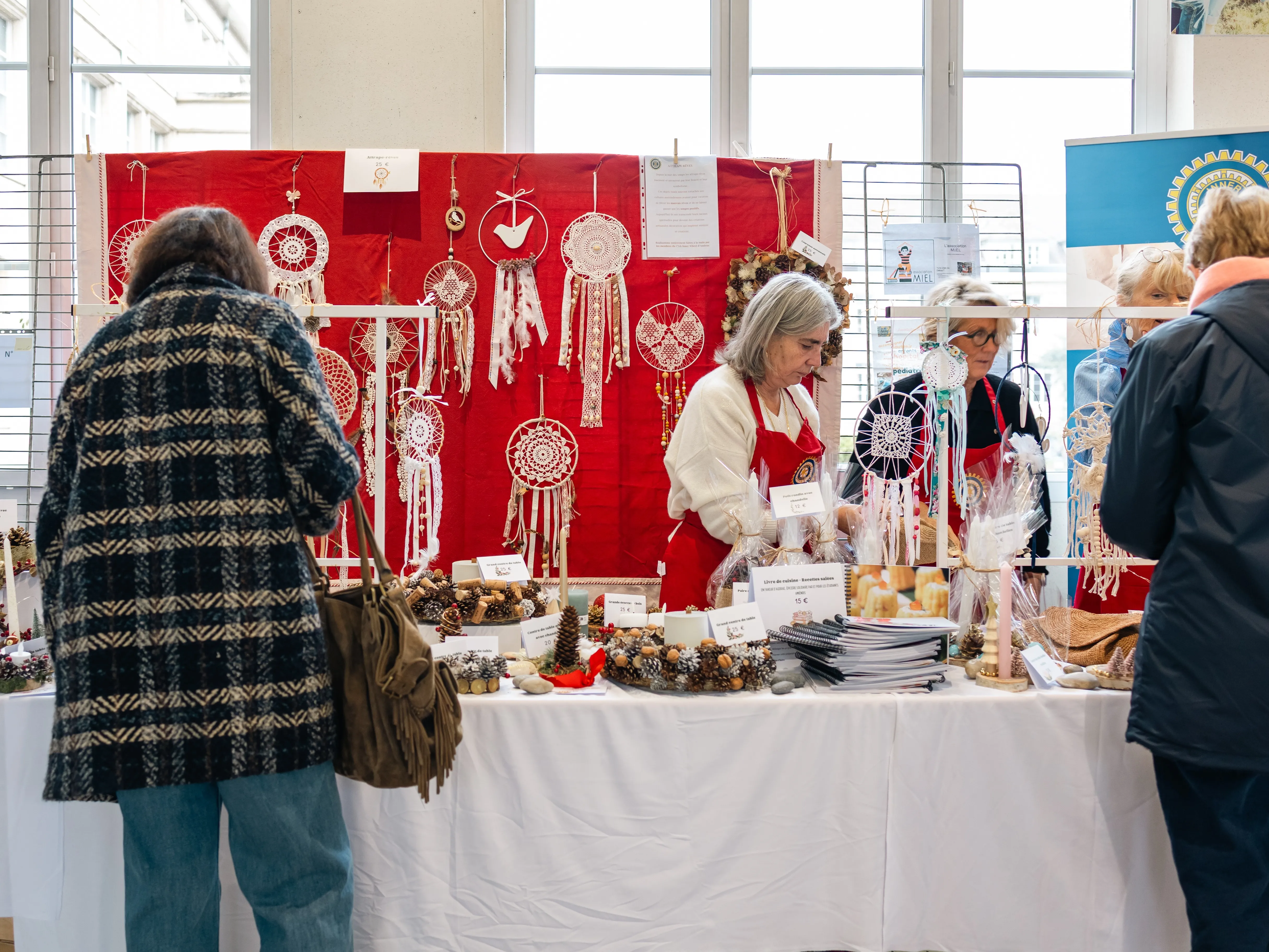 UN MARCHÉ DE NOËL SOLIDAIRE