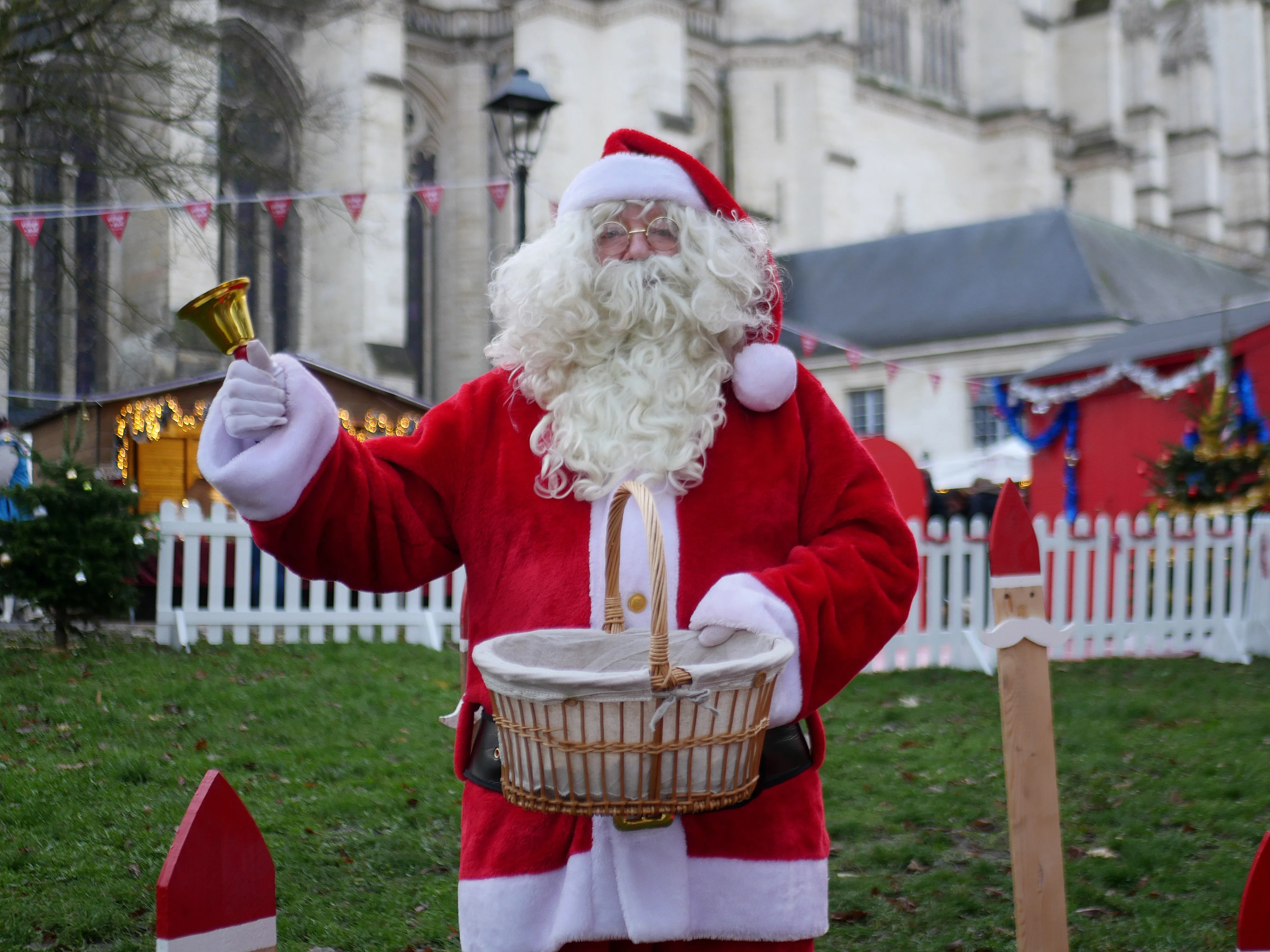LE VILLAGE DE NOËL SOLIDAIRE