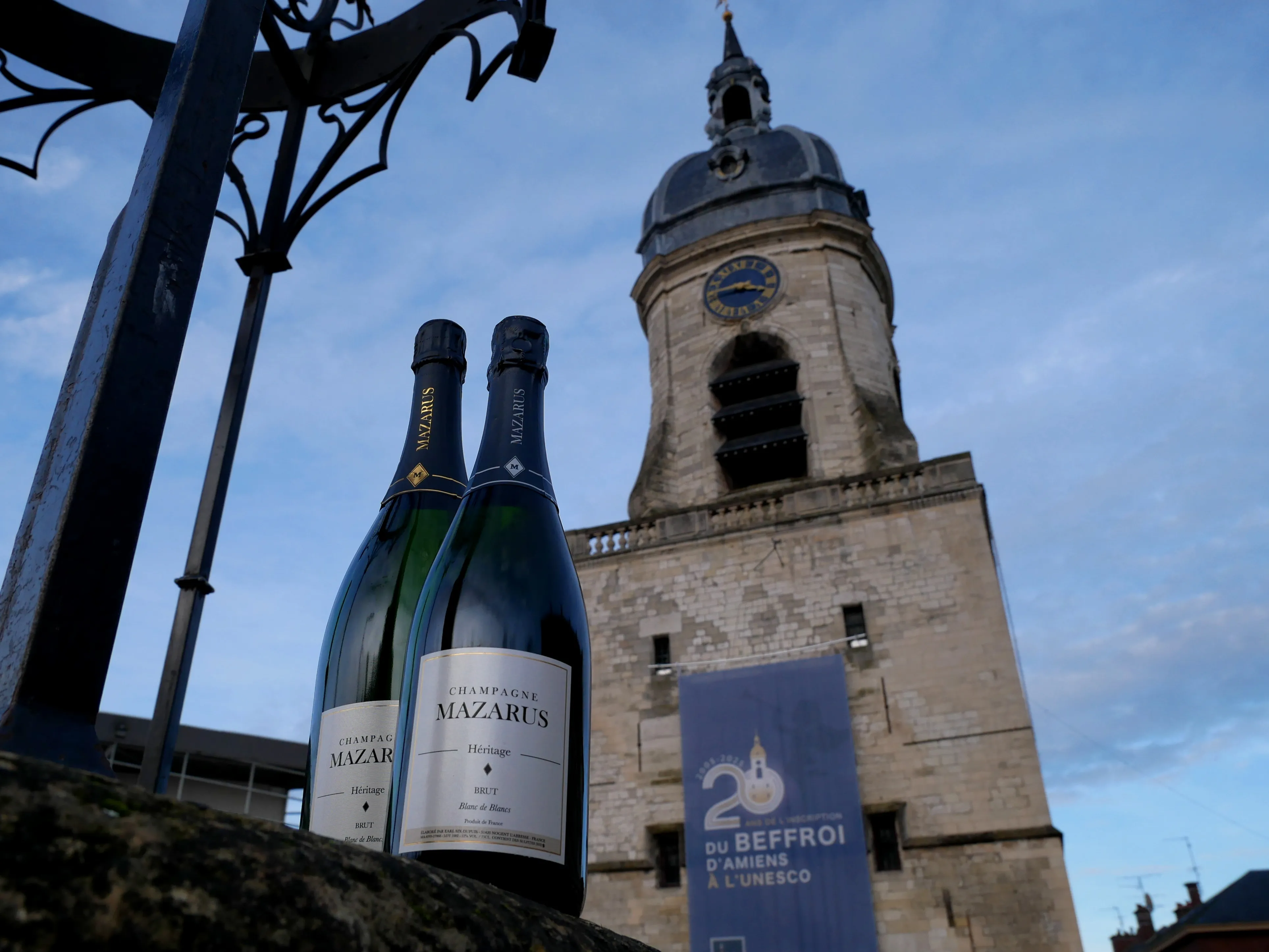 MAZARUS FAIT PÉTILLER LA VILLE