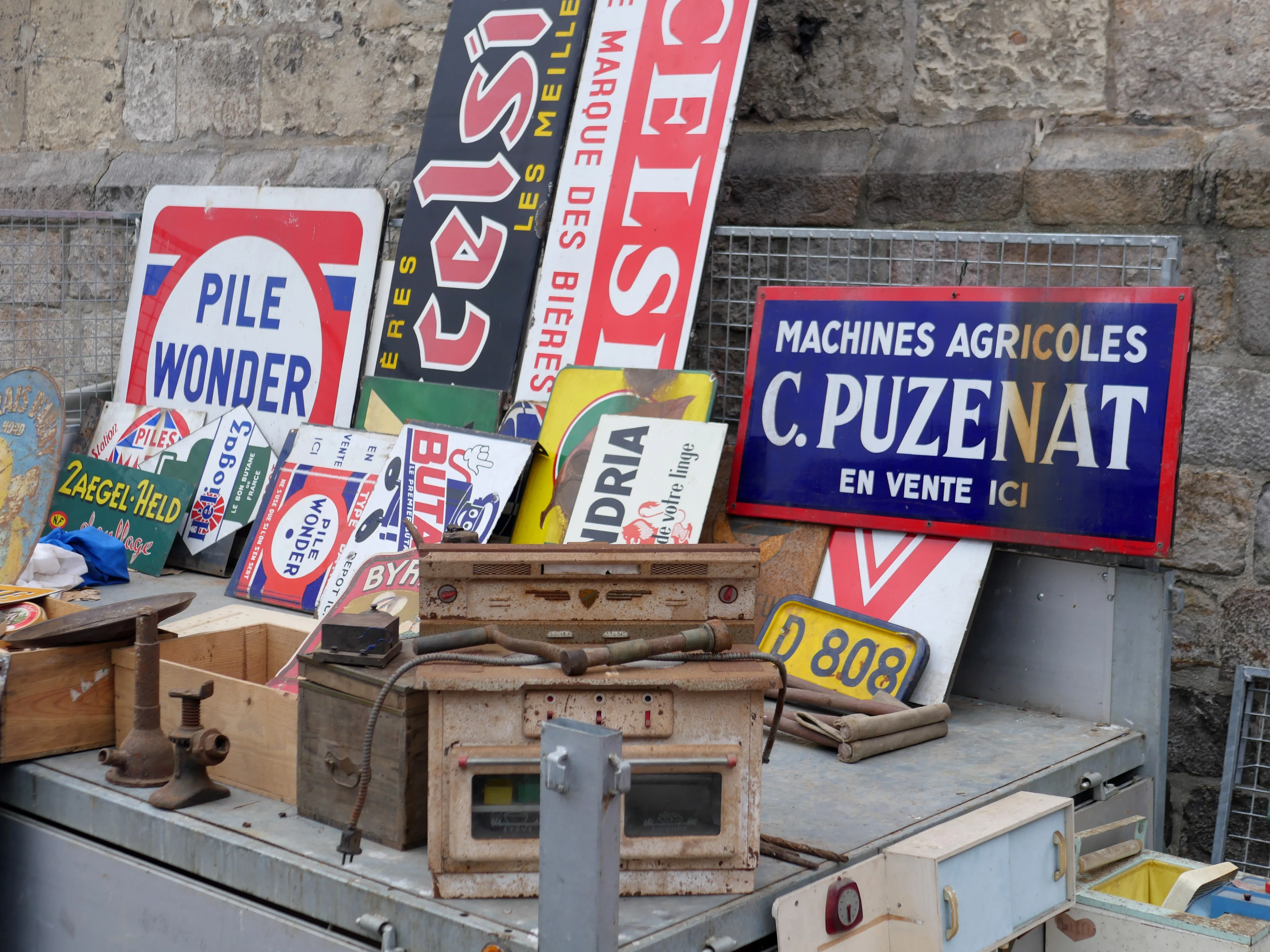 LE RENDEZ-VOUS DES CHINEURS