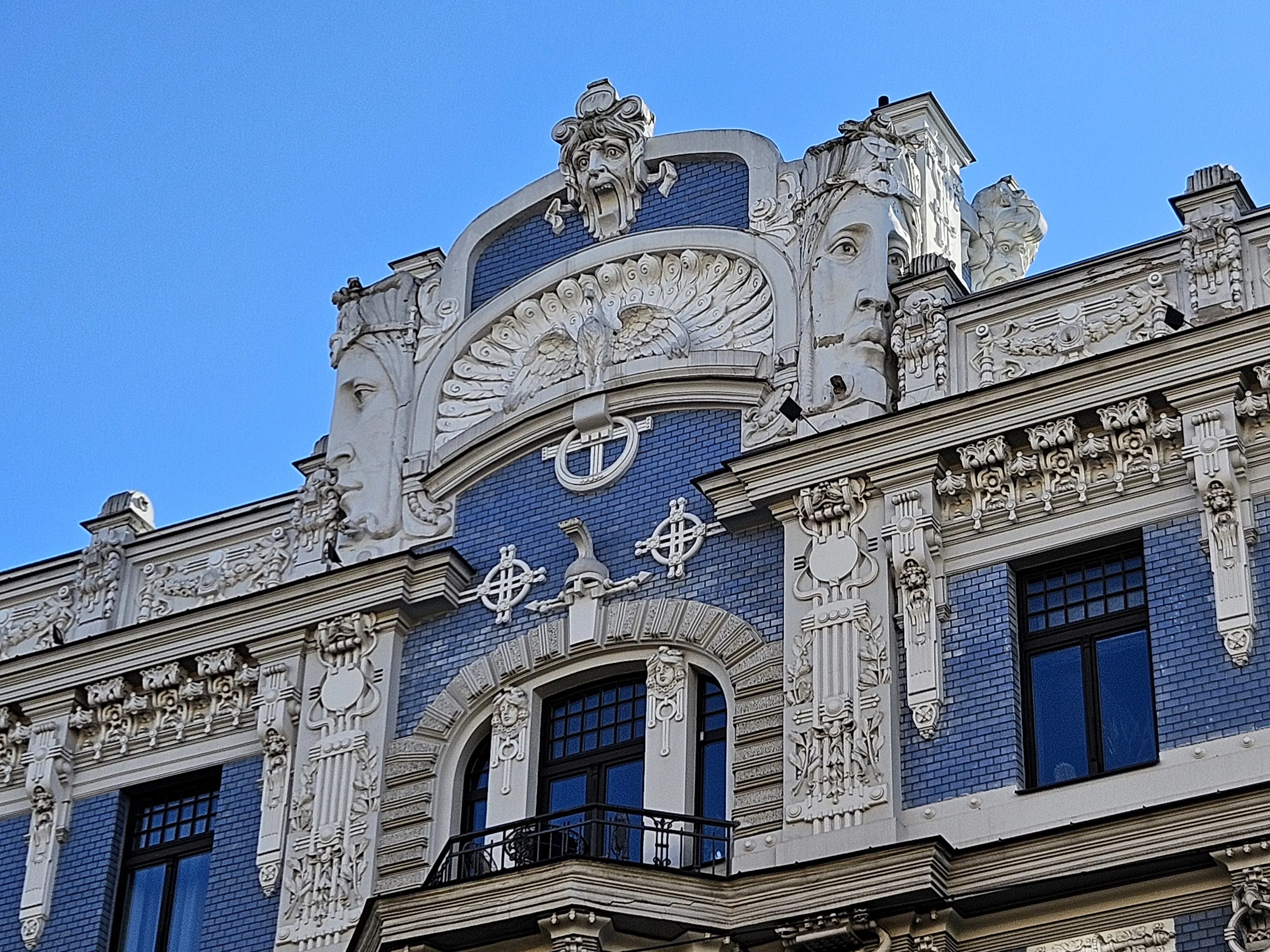 ET SI AMIENS MENAIT À RIGA ?