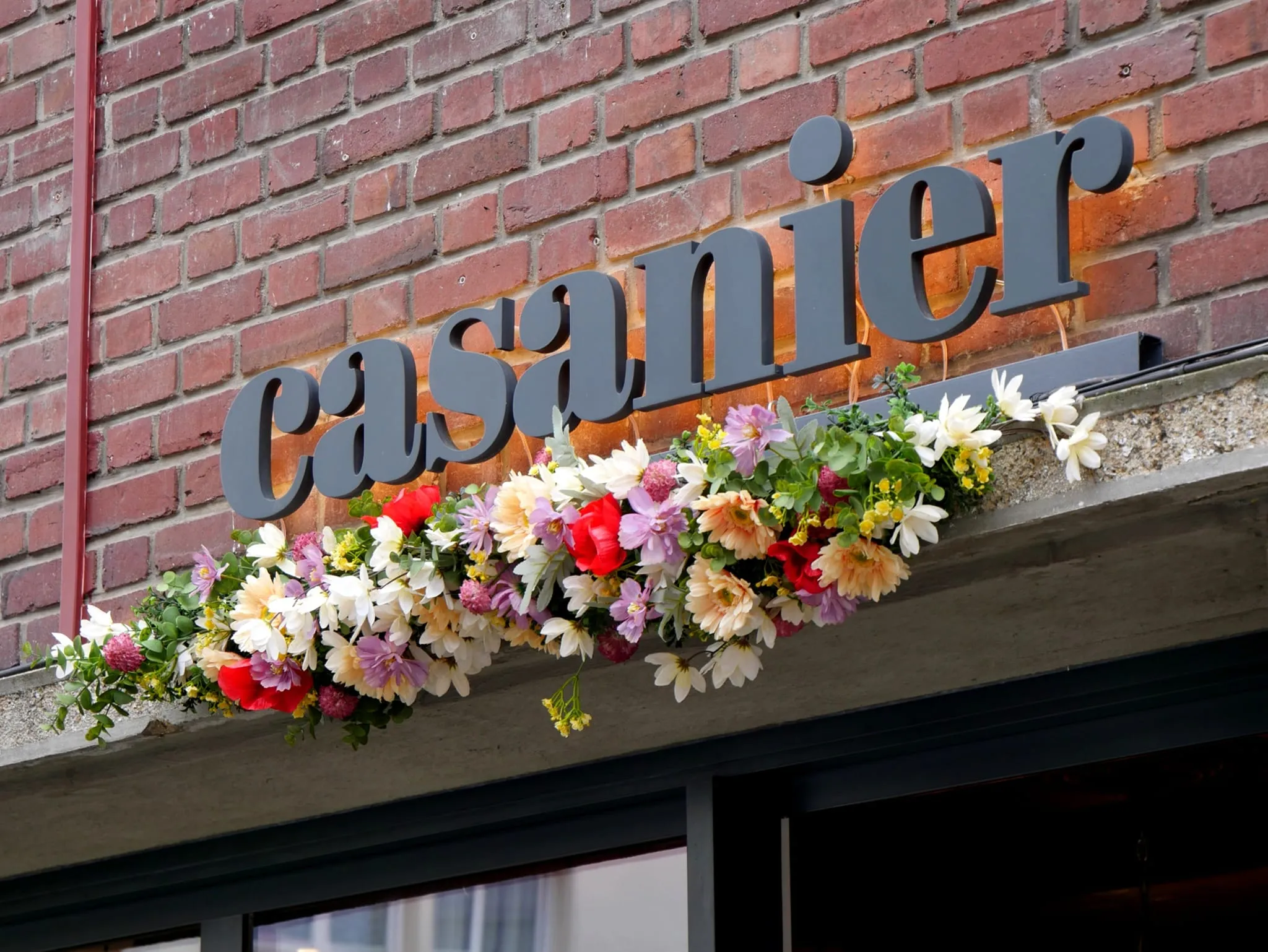 UNE CHARMANTE BOUTIQUE