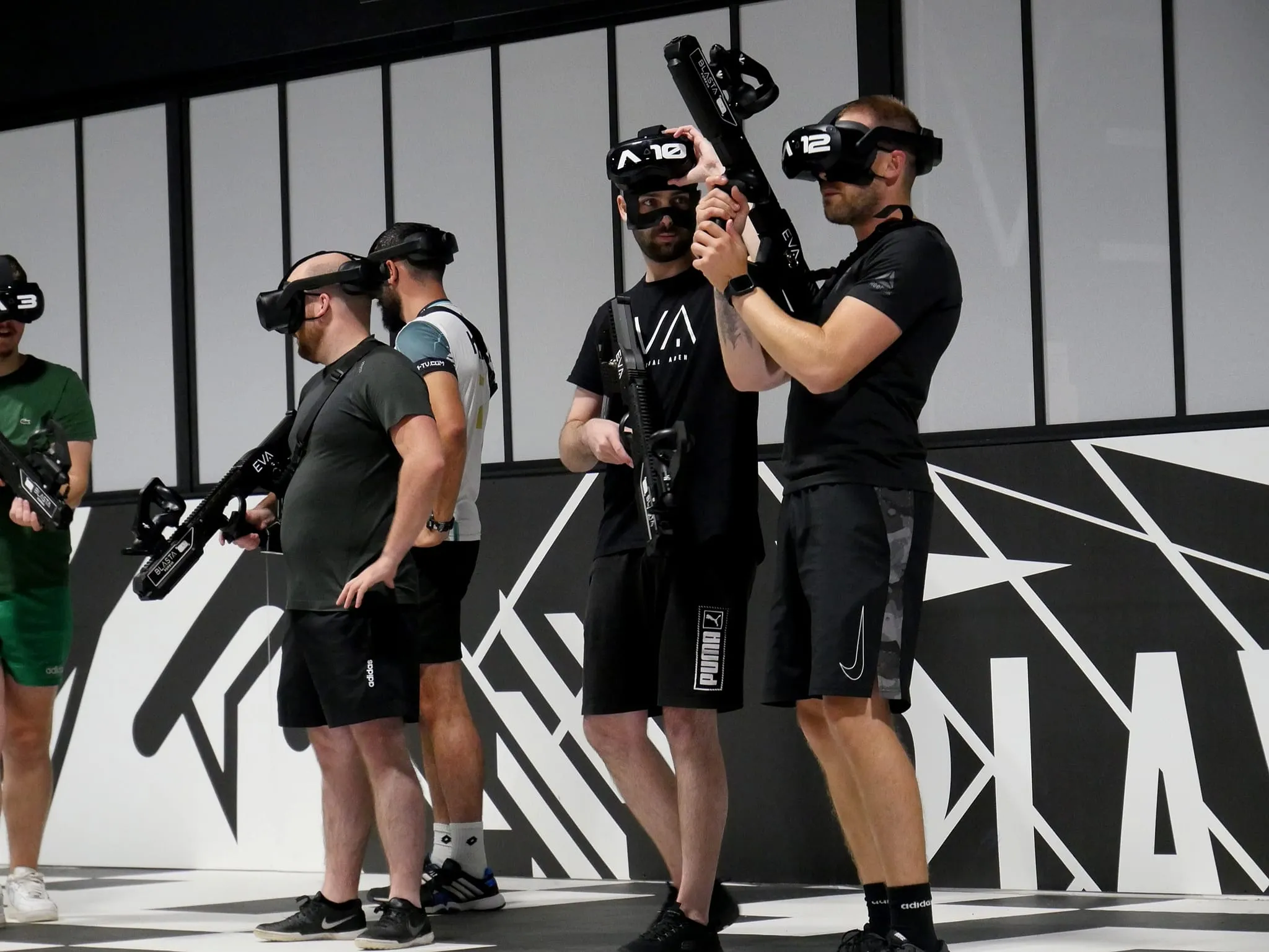 EVA DÉBARQUE À AMIENS