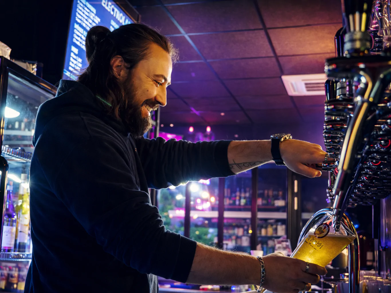 UN NOUVEAU BAR ÉLECTRO