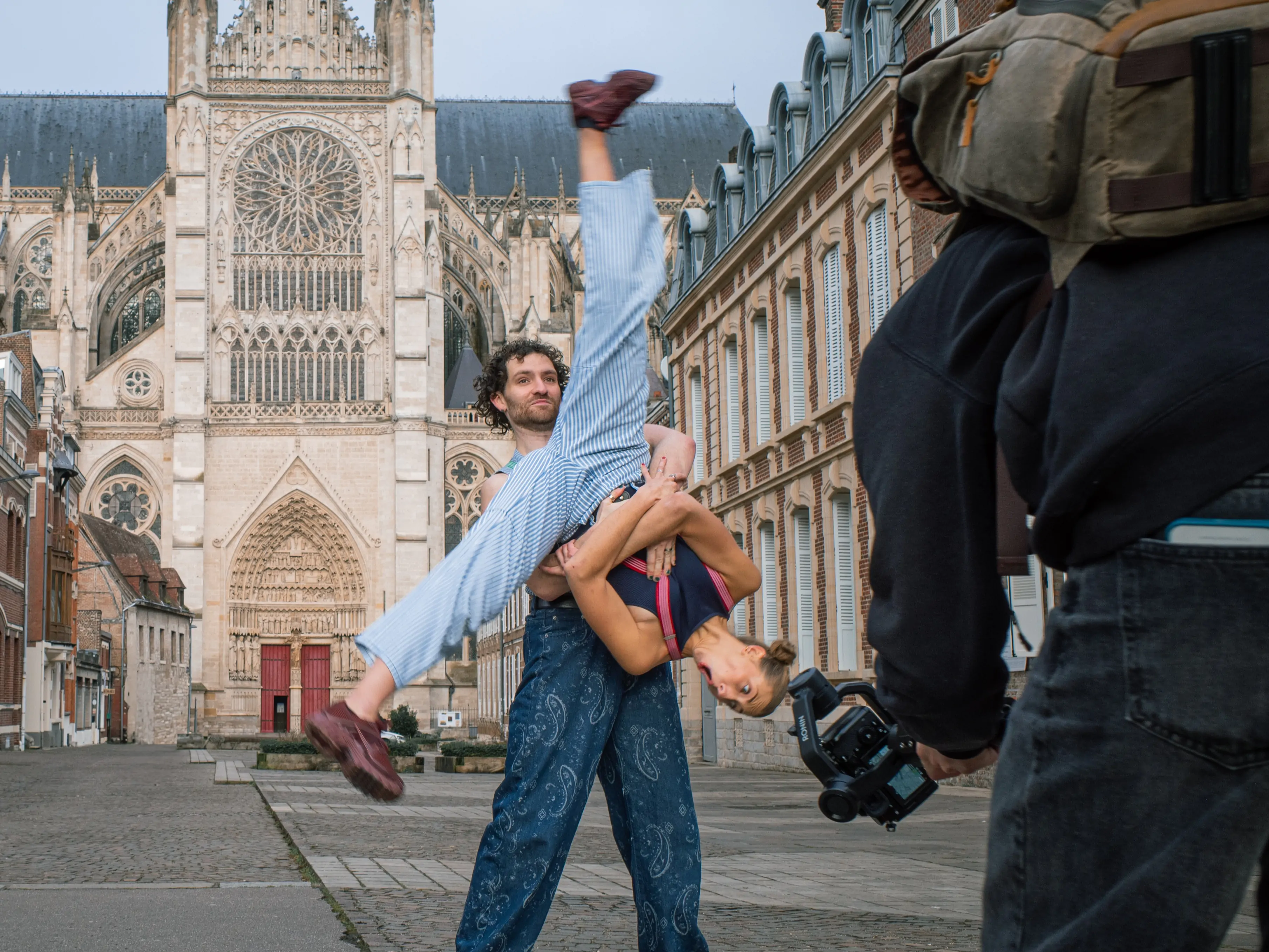 ENTRE DANSE ET IMAGINAIRE
