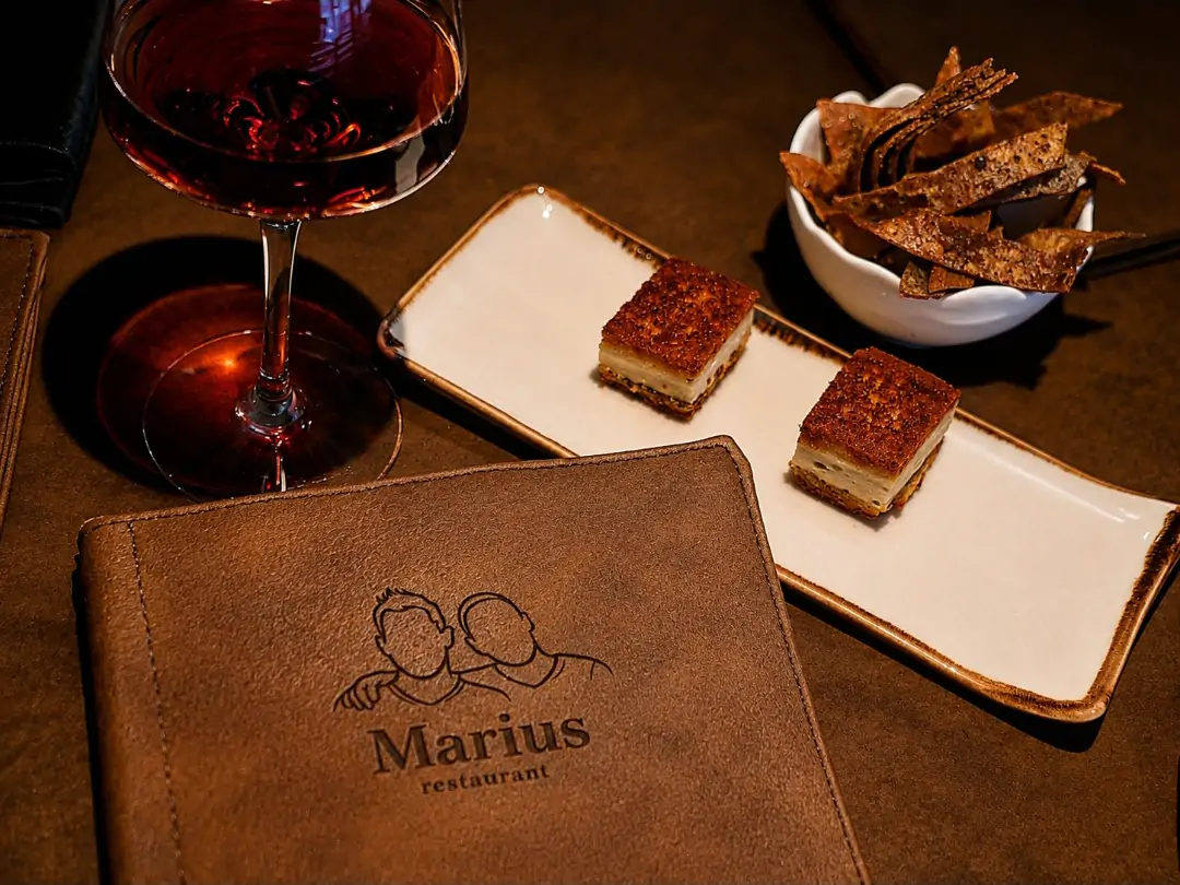 MARIUS, LA TABLE QUI SÉDUIT DÉJÀ