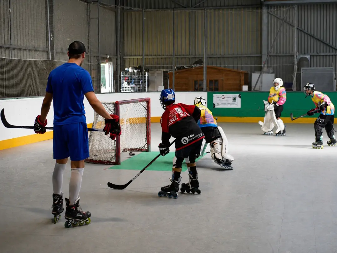AU CŒUR DU ROLLER HOCKEY CET ÉTÉ