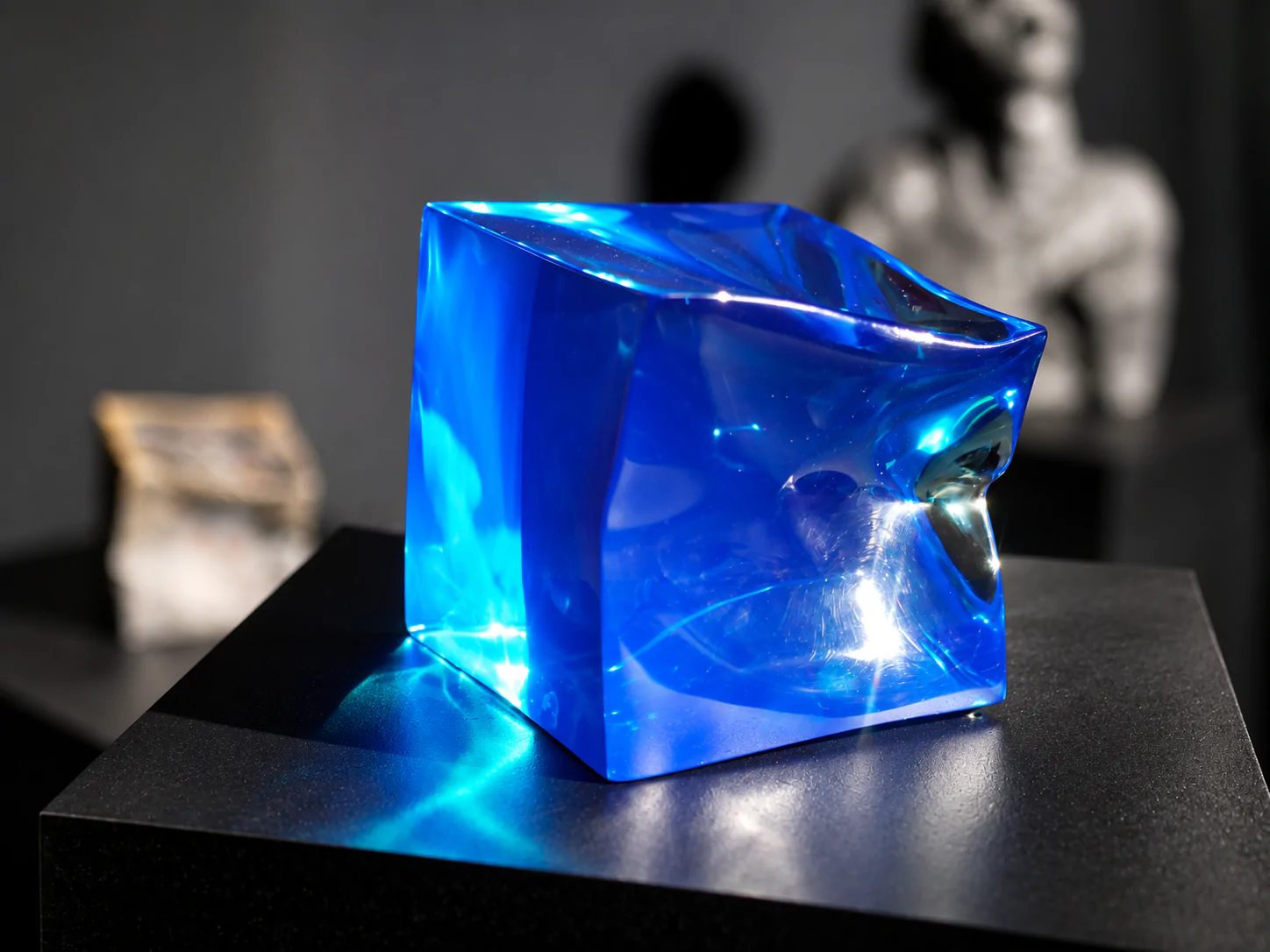 L’ART TROUVE SON ÉQUILIBRE