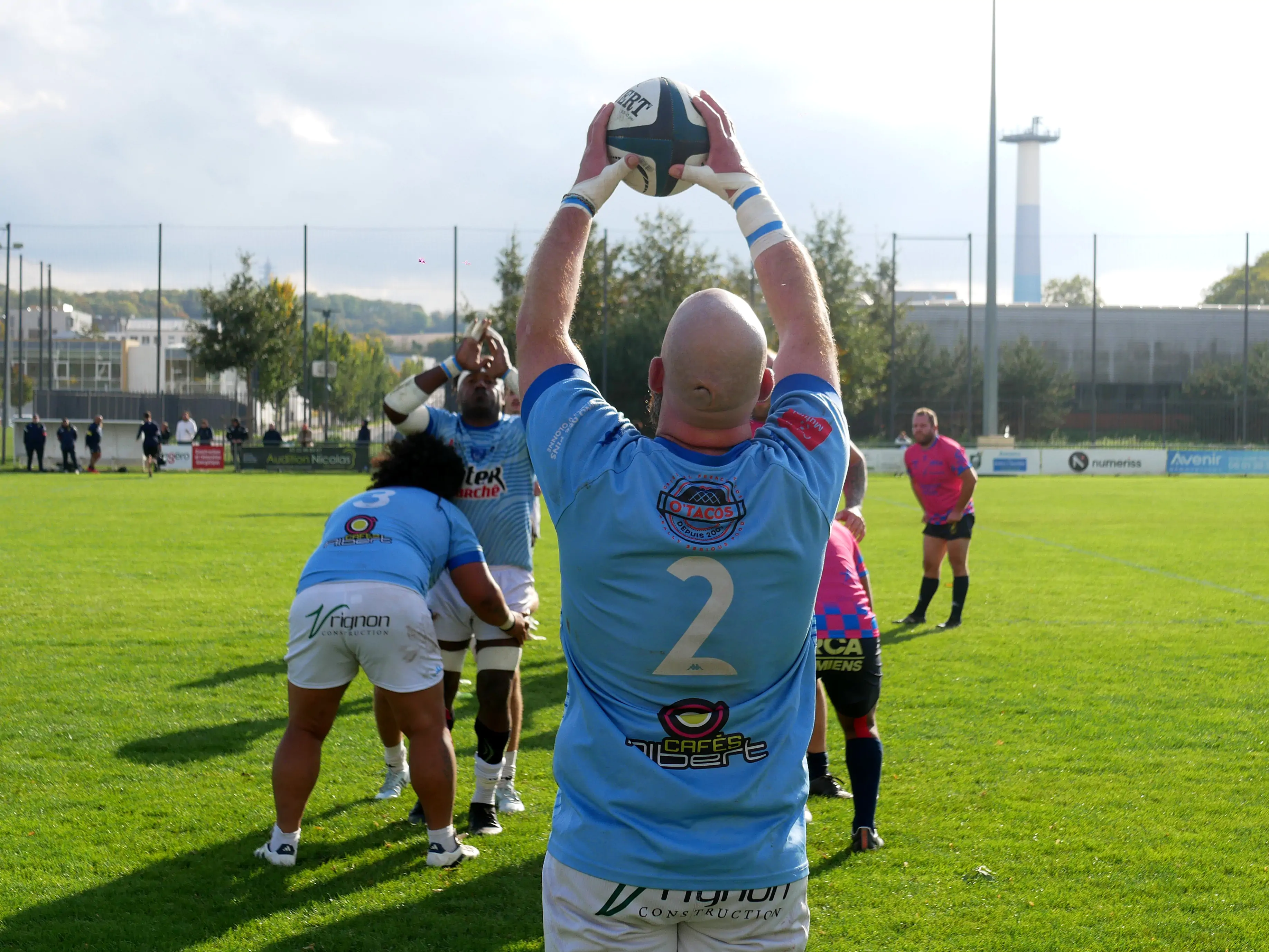 QUAND LE RUGBY SE MET AU ROSE