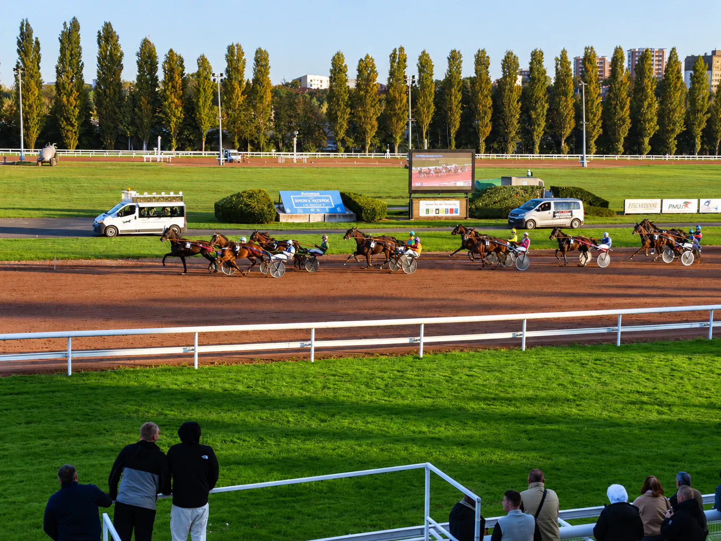 LE PMU FAIT VIBRER L’HIPPODROME
