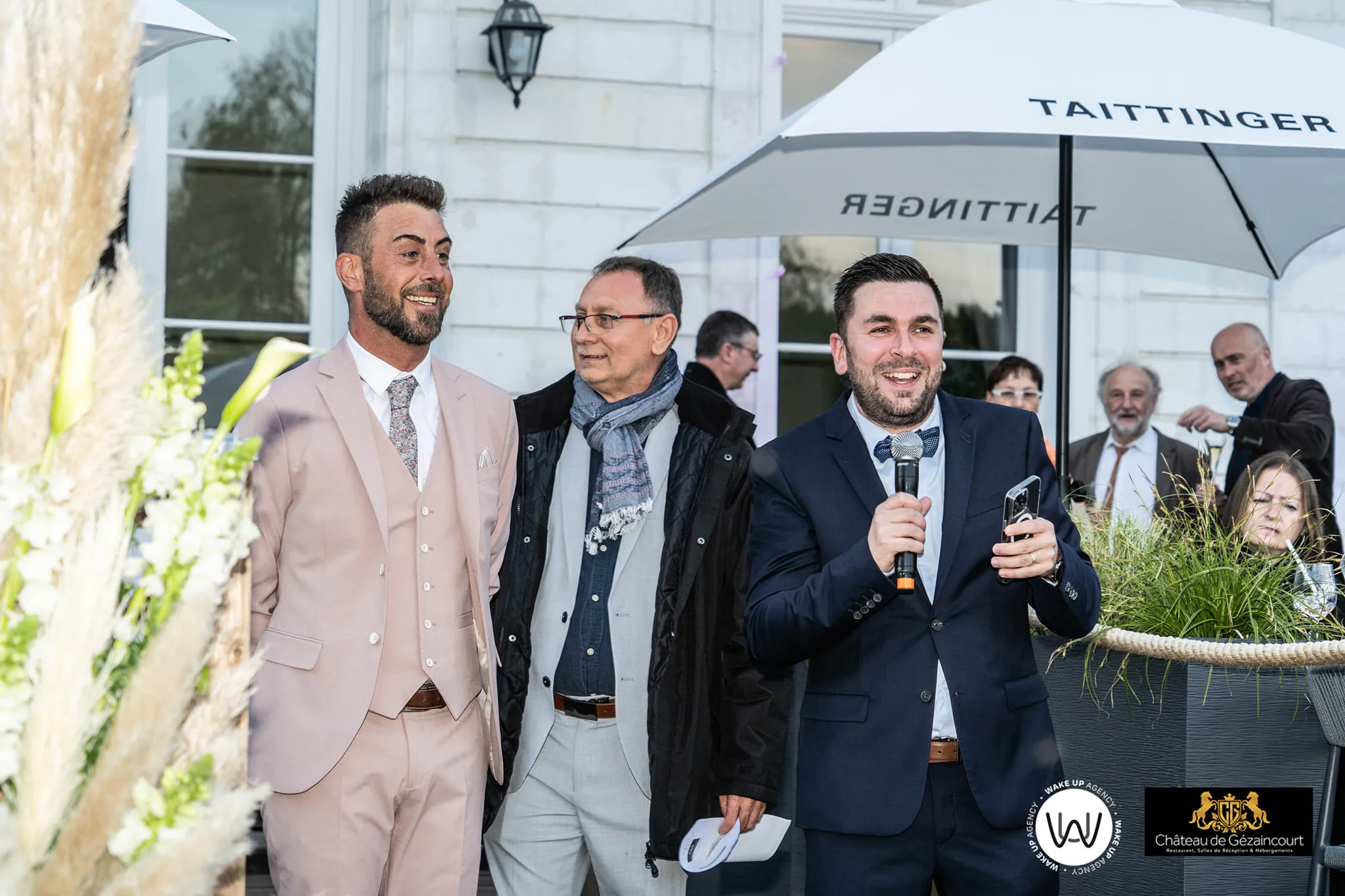 UNE INAUGURATION ROYALE