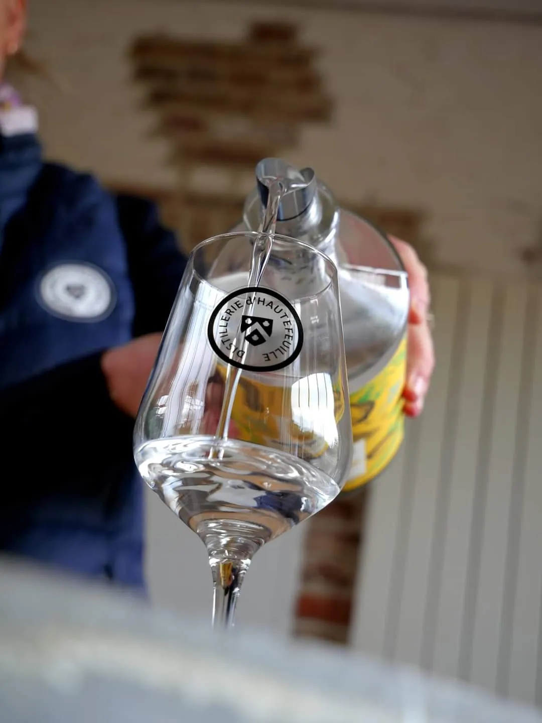 VISITEZ CETTE DISTILLERIE LOCALE