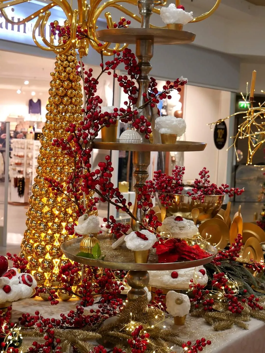 DES CADEAUX PAR MILLIERS