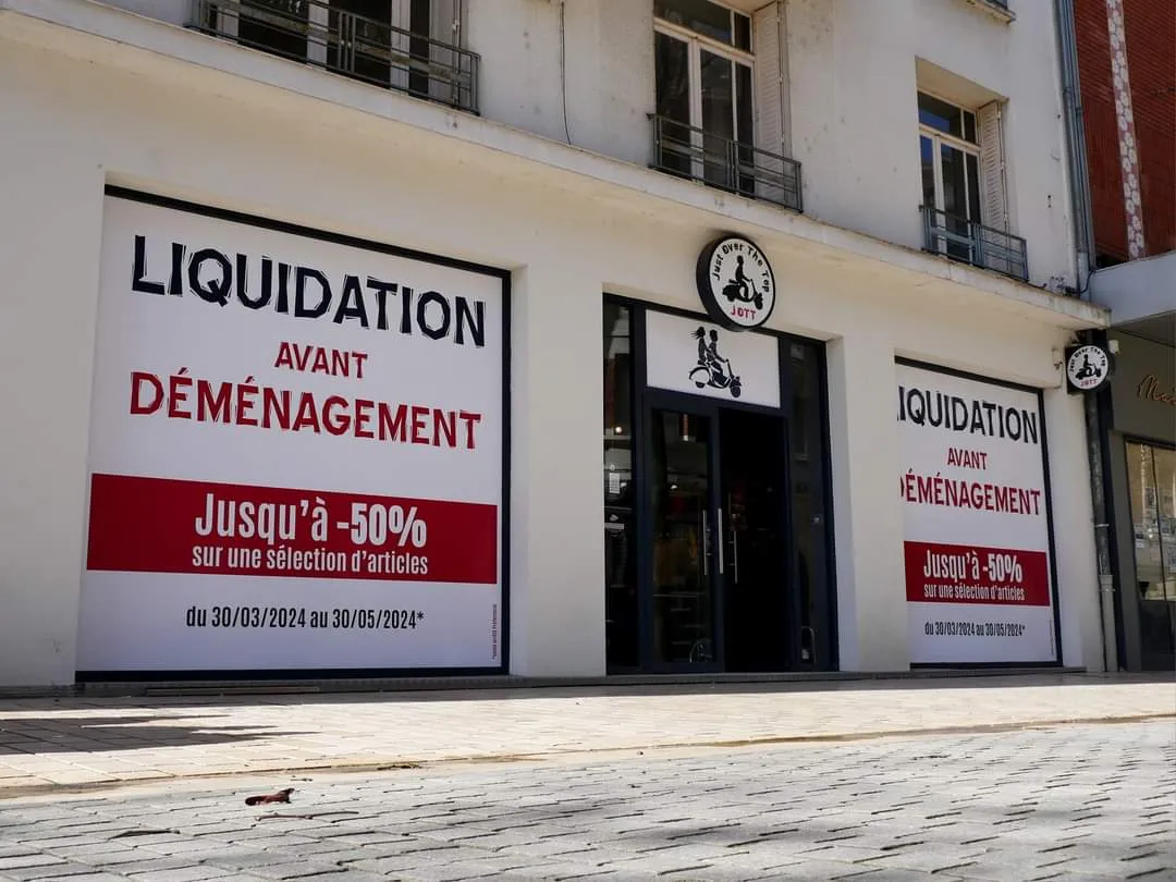 ÇA DÉMÉNAGE CHEZ JOTT