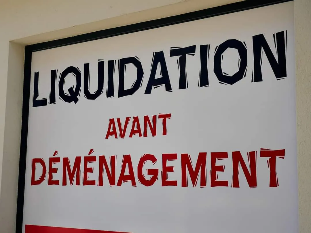 ÇA DÉMÉNAGE CHEZ JOTT