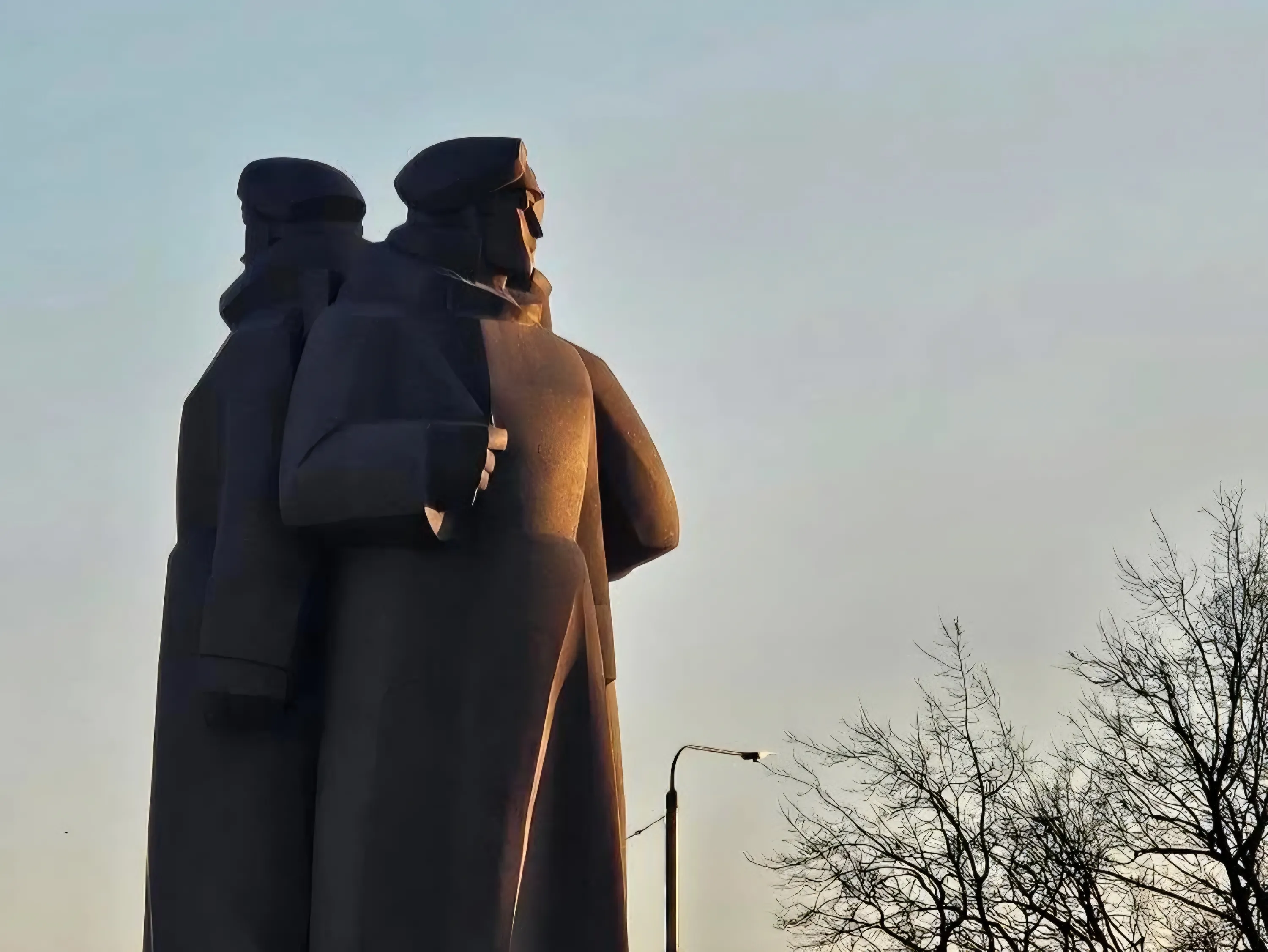 ET SI AMIENS MENAIT À RIGA ?