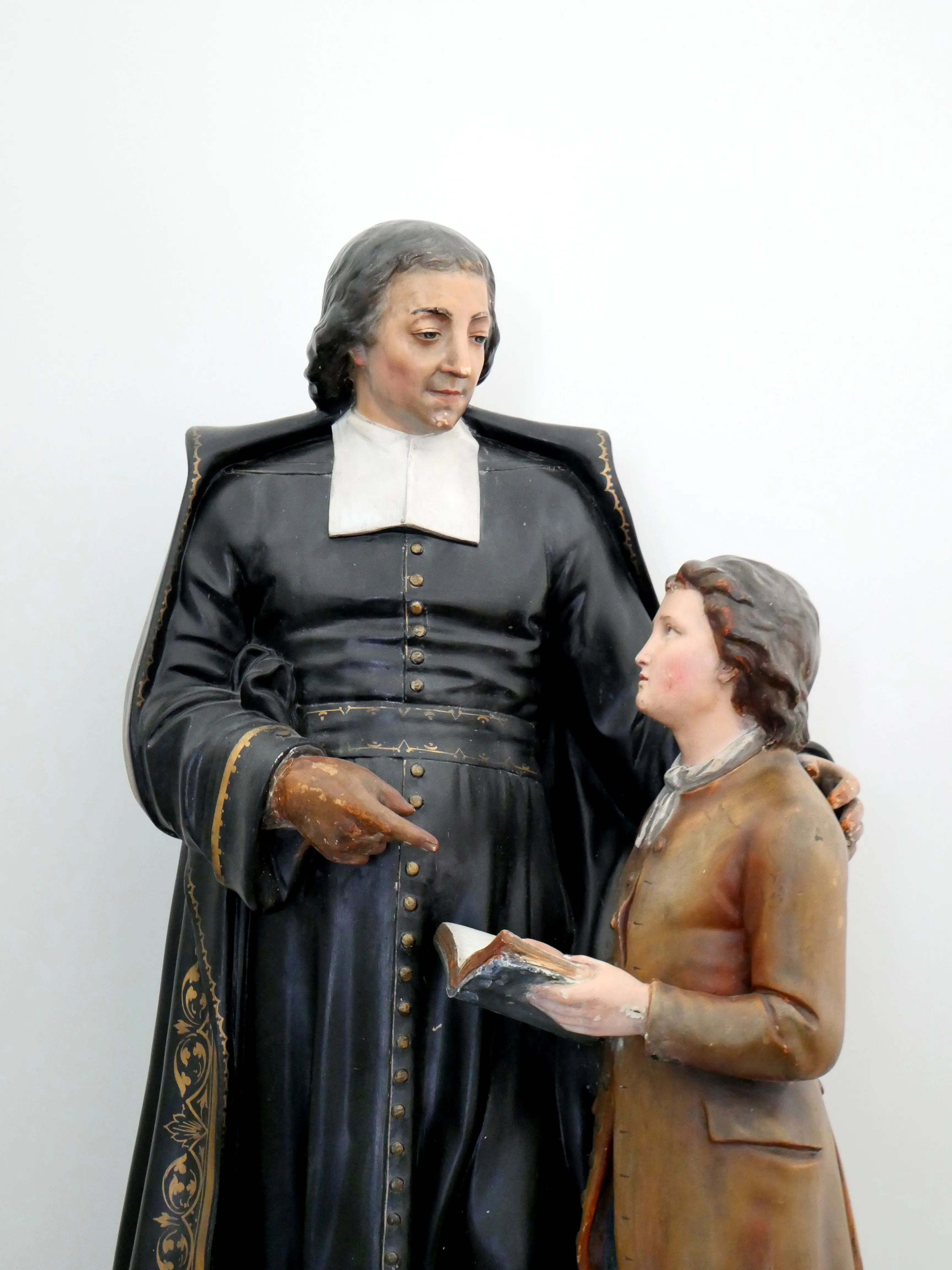 LA SALLE (UNE ÉCOLE) POLYVALENTE