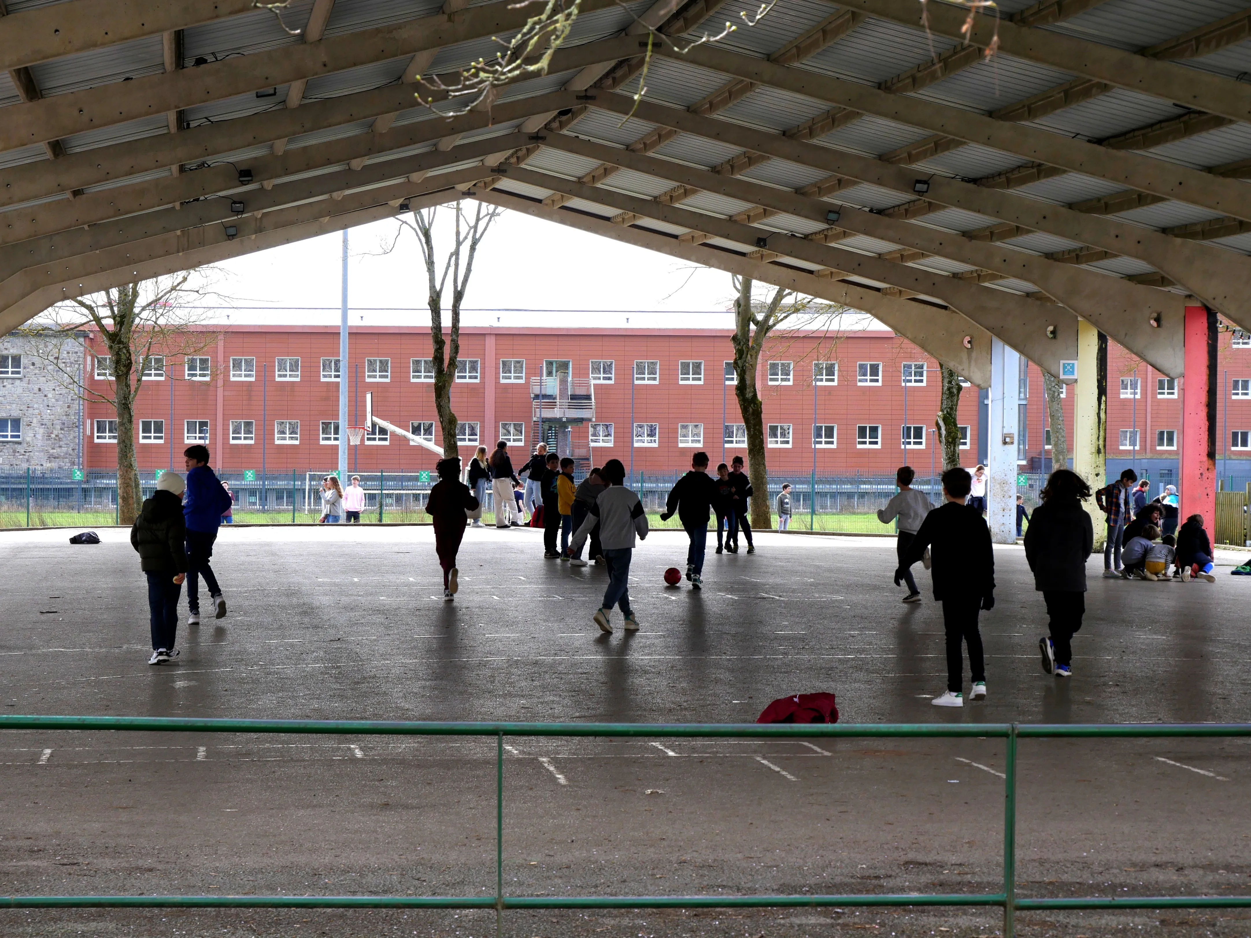 UN ÉTABLISSEMENT DE RENOM