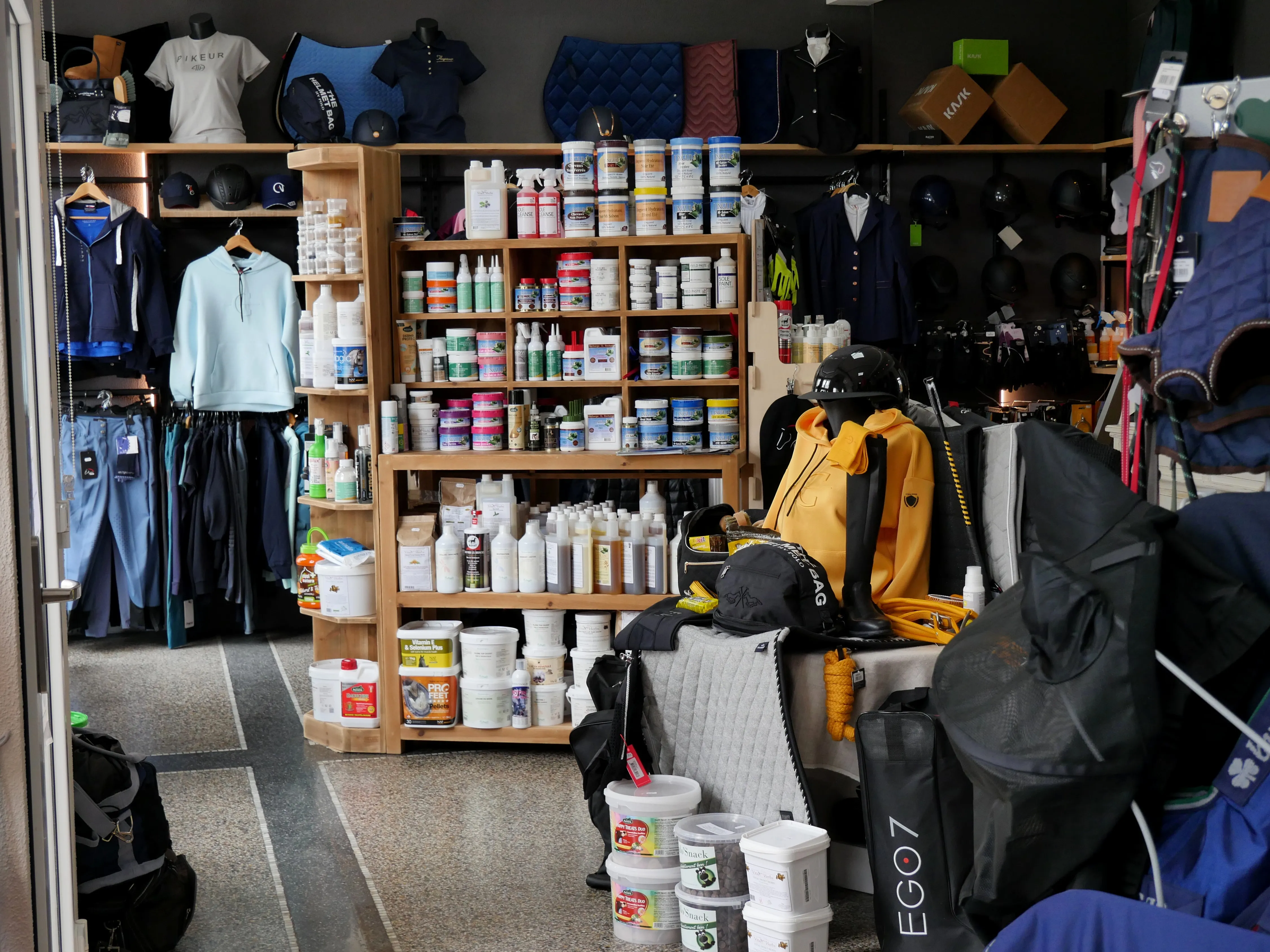 TOUTES & TOUS EN SELLE !