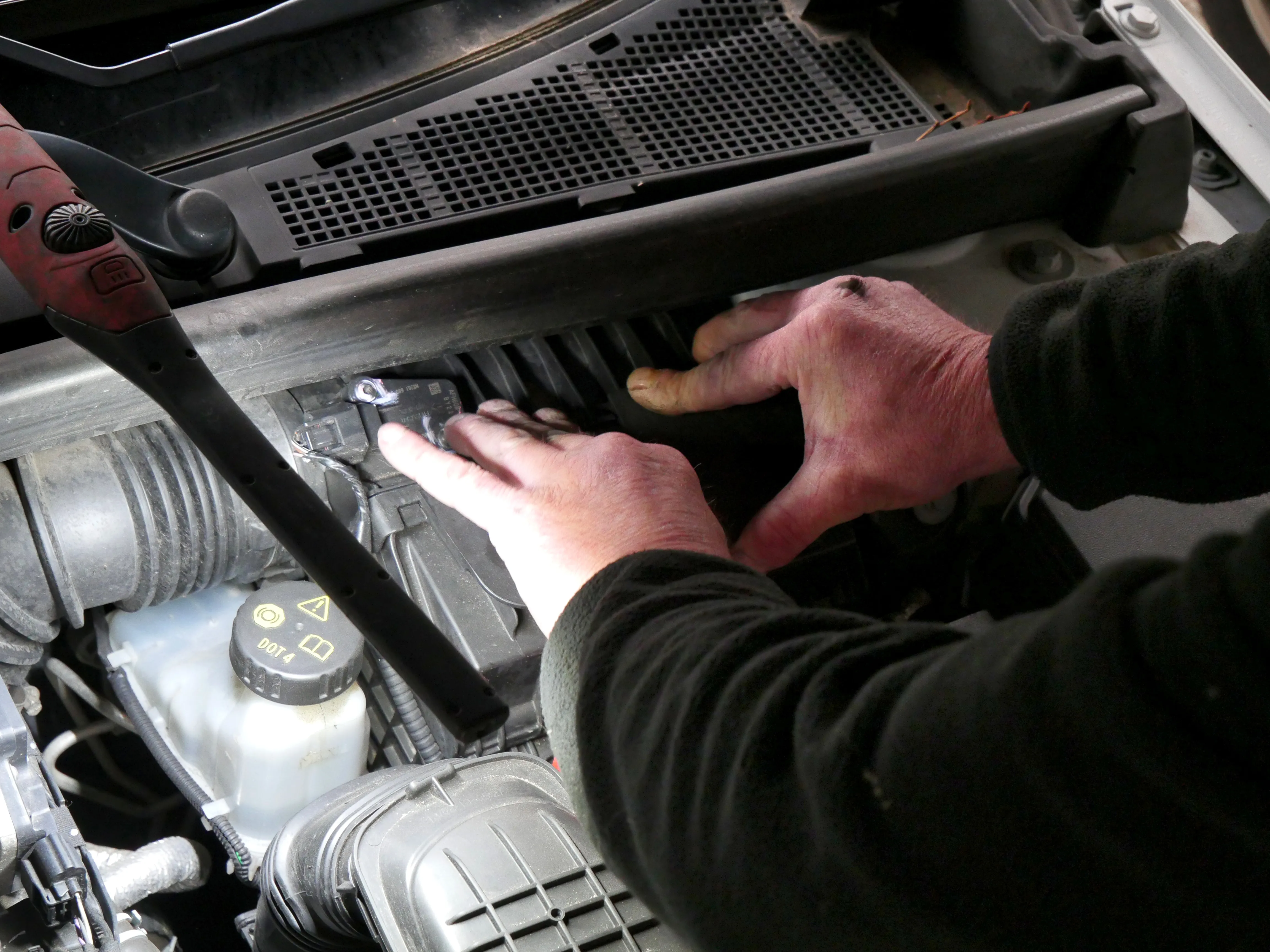 UN GARAGE EN CENTRE-VILLE