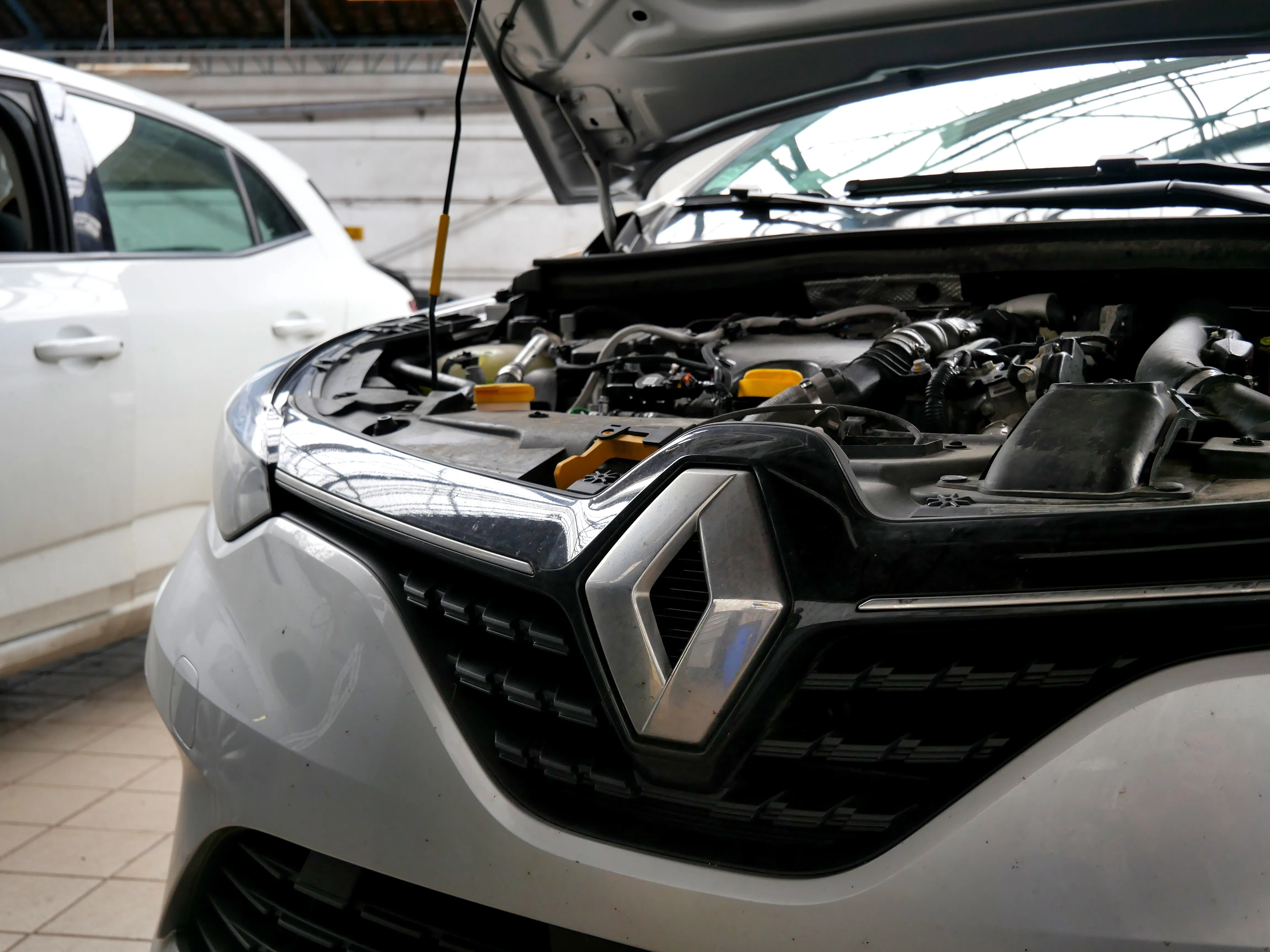 UN GARAGE EN CENTRE-VILLE