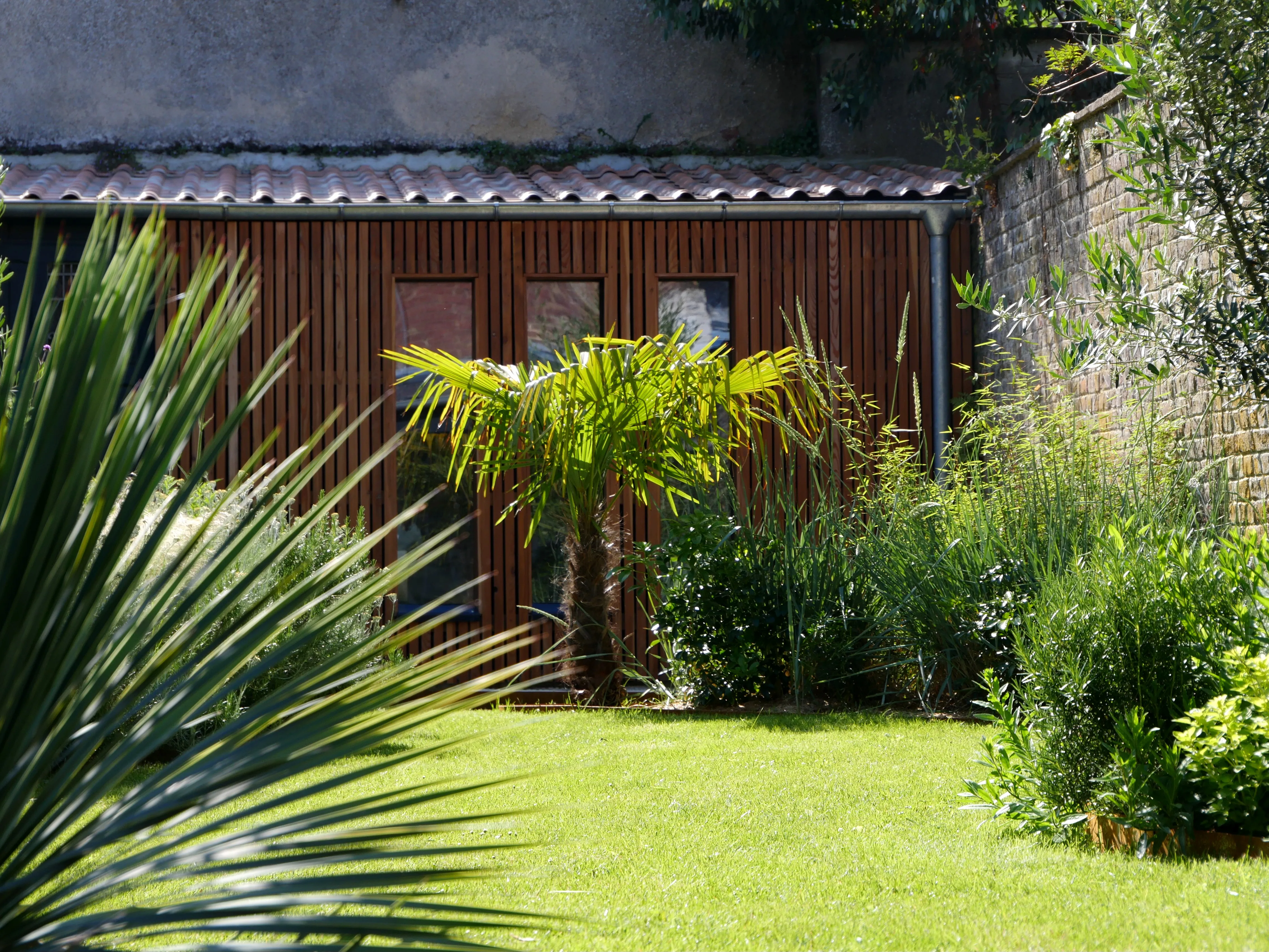 IL CRÉE VOTRE HAVRE DE PAIX