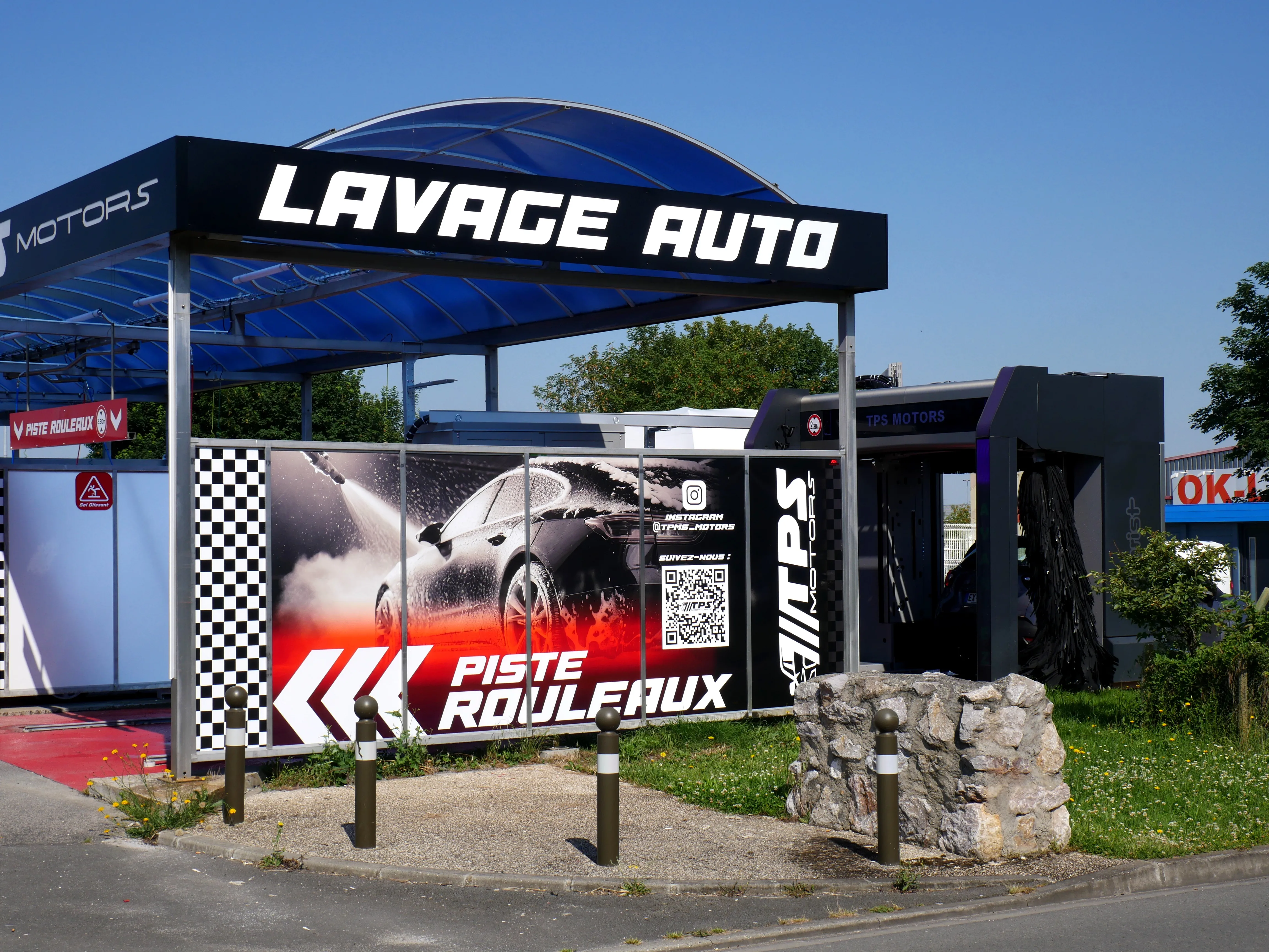 IL SE MOUILLE À 22 ANS