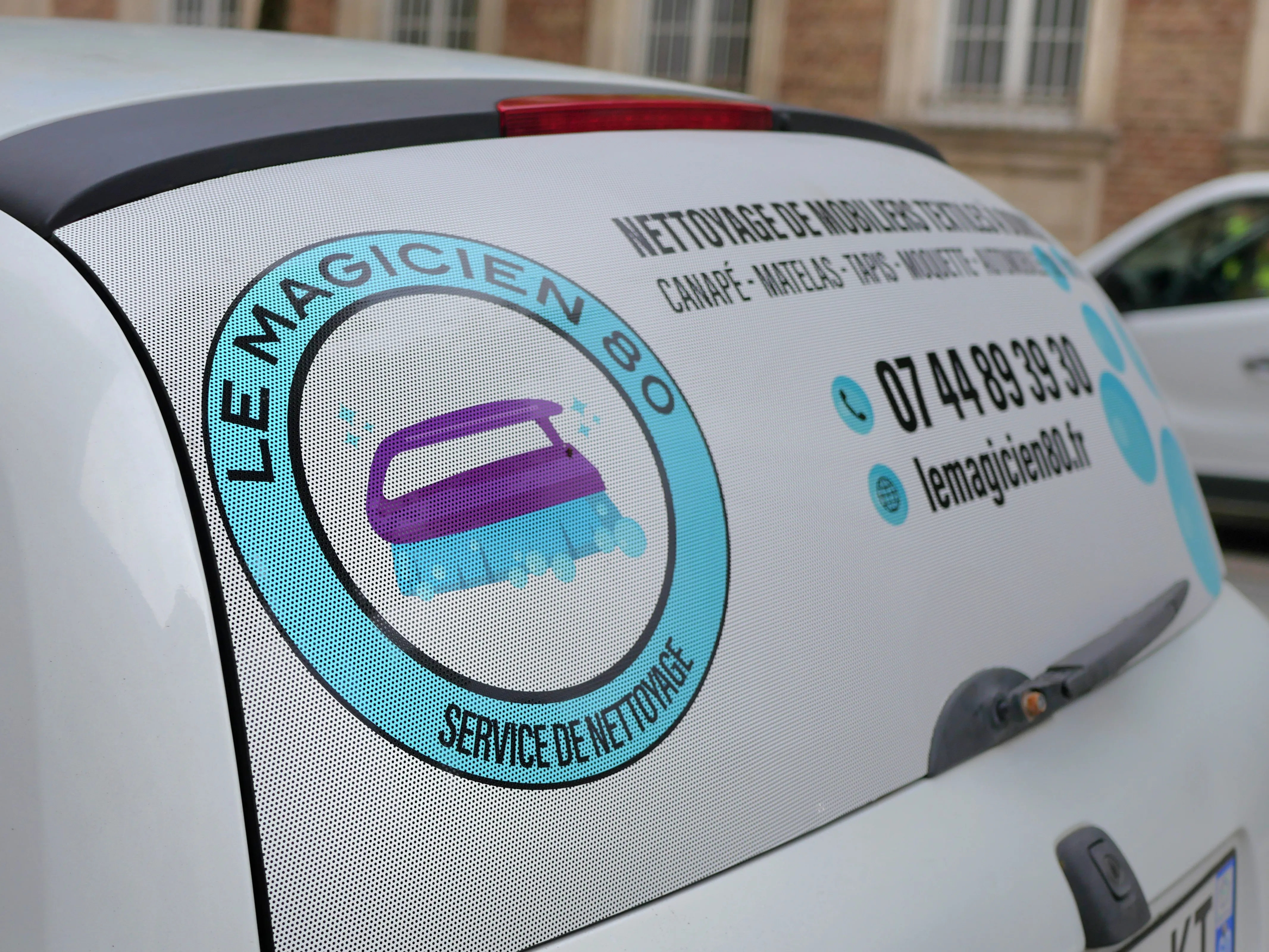 IL A LE SOUCI DU DÉTAIL