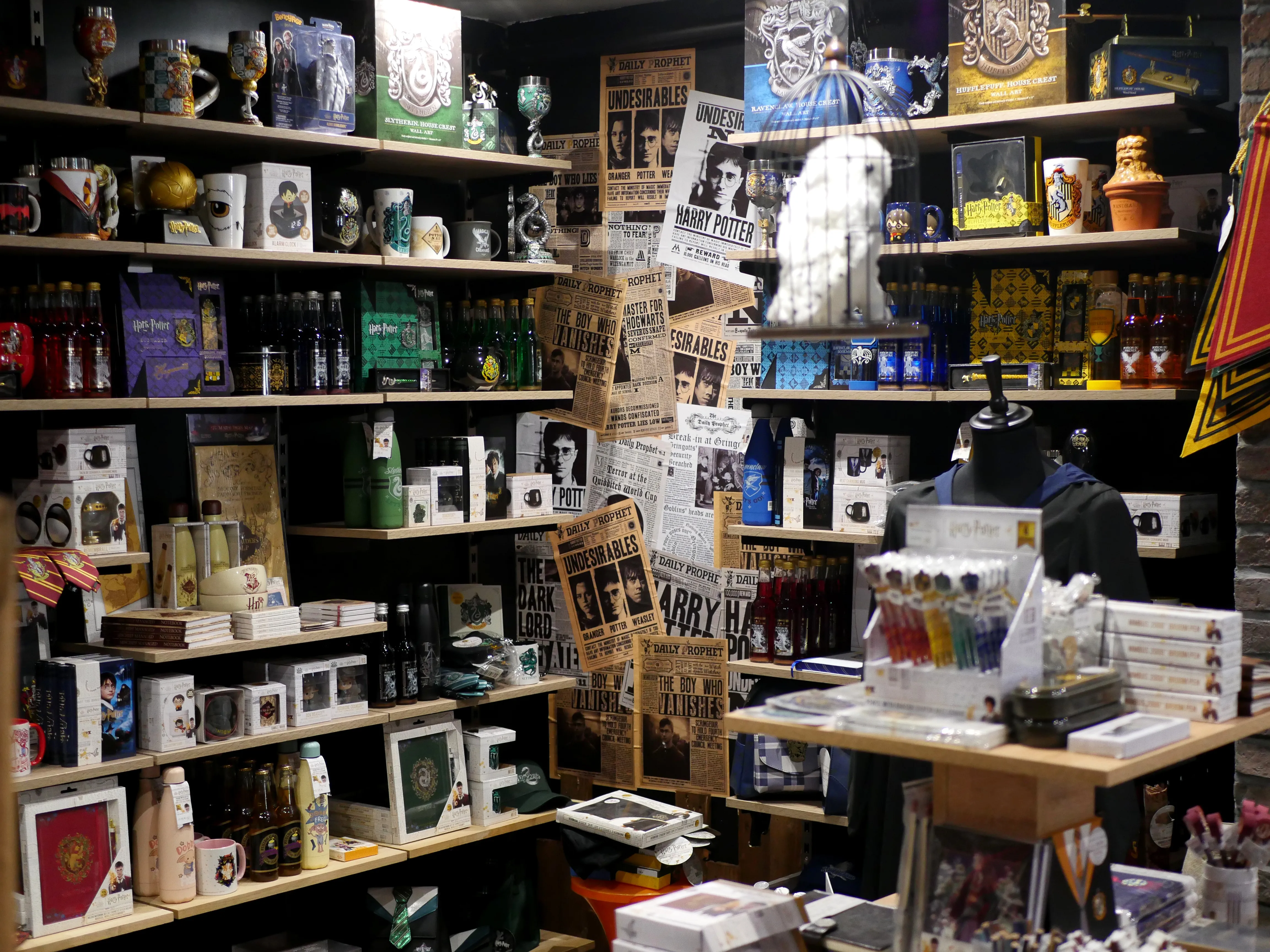 CETTE BOUTIQUE EST MAGIQUE